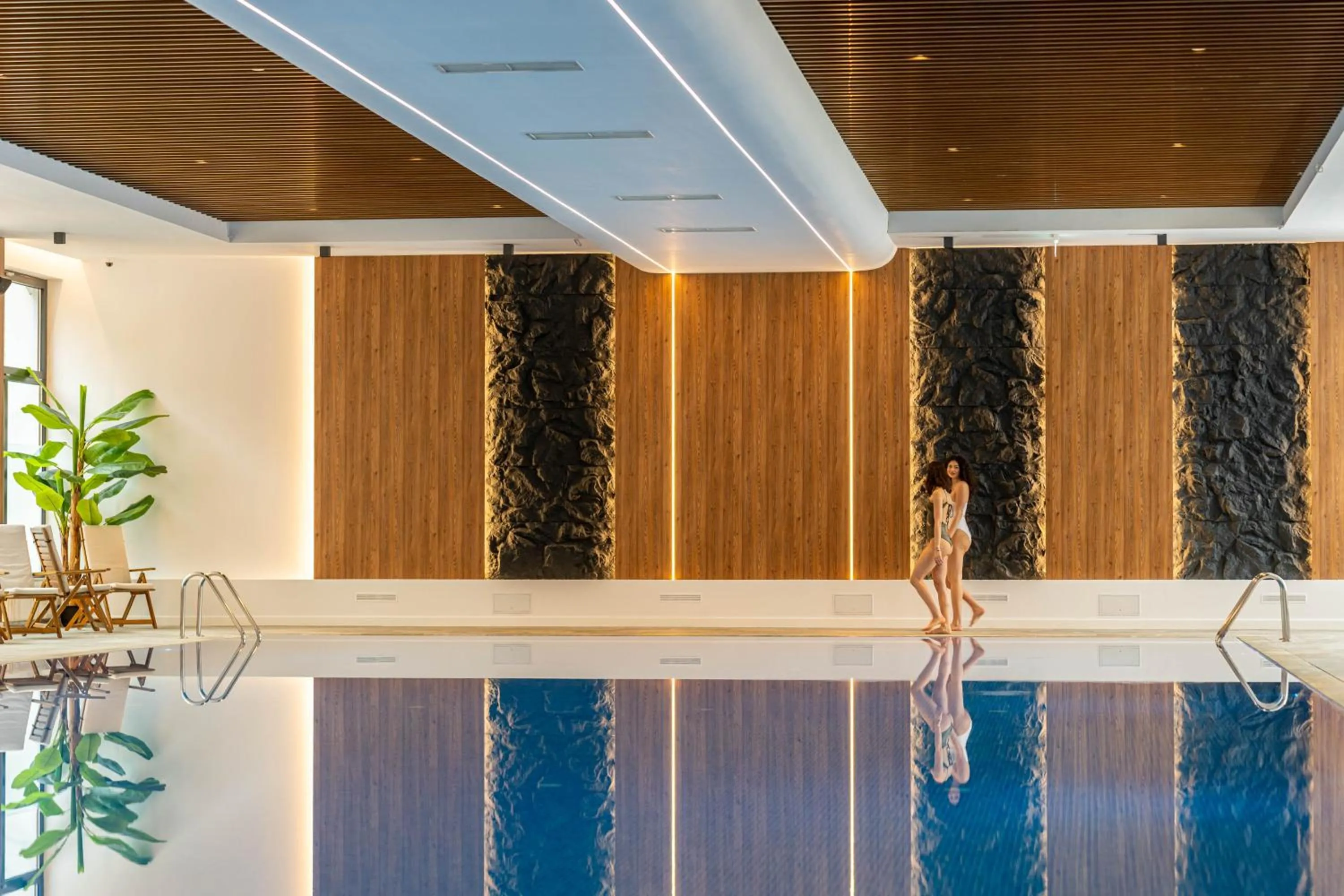 Swimming pool in Hotel Alexandrion Experience