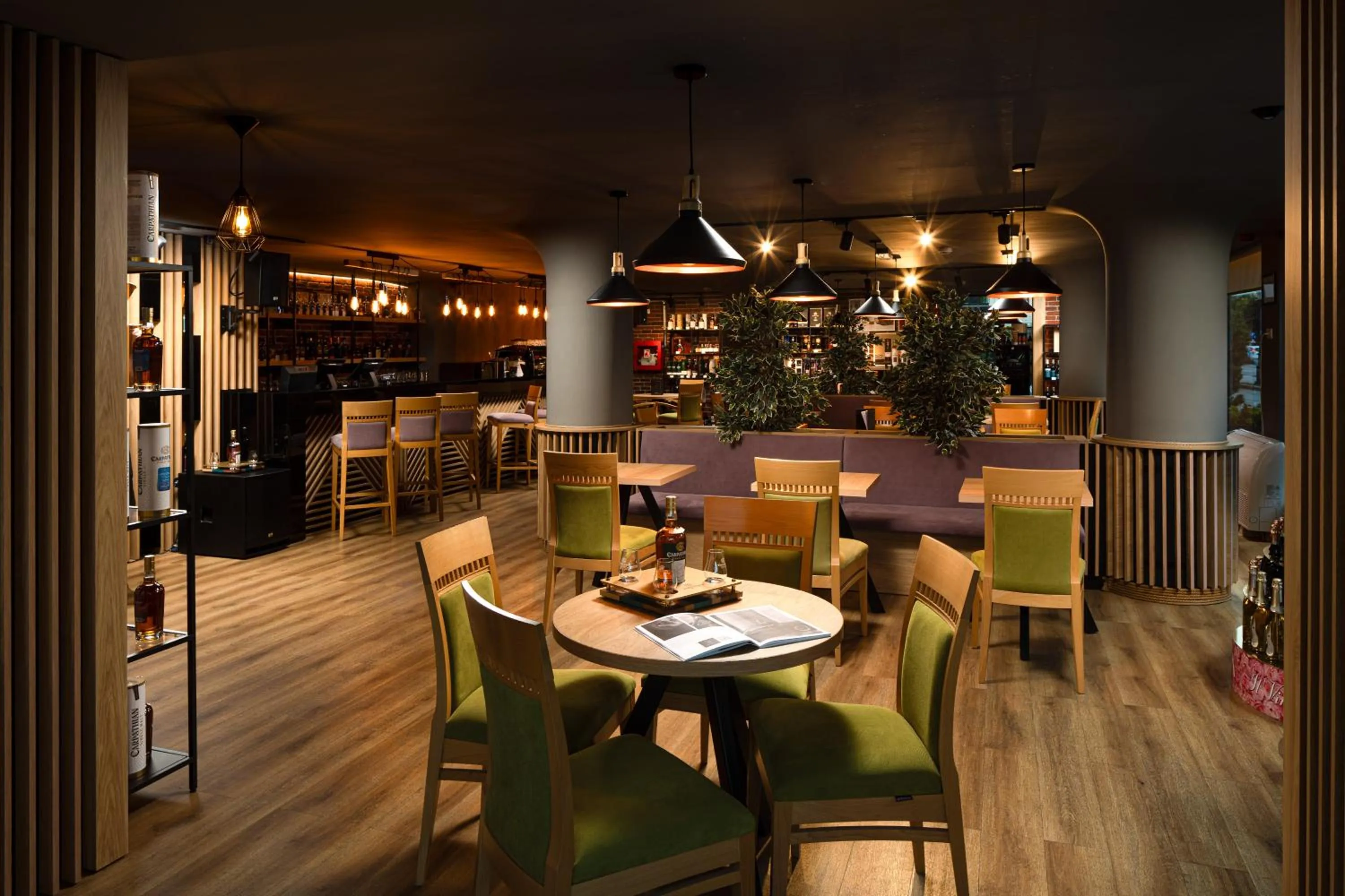 Restaurant/places to eat in Hotel Alexandrion Experience