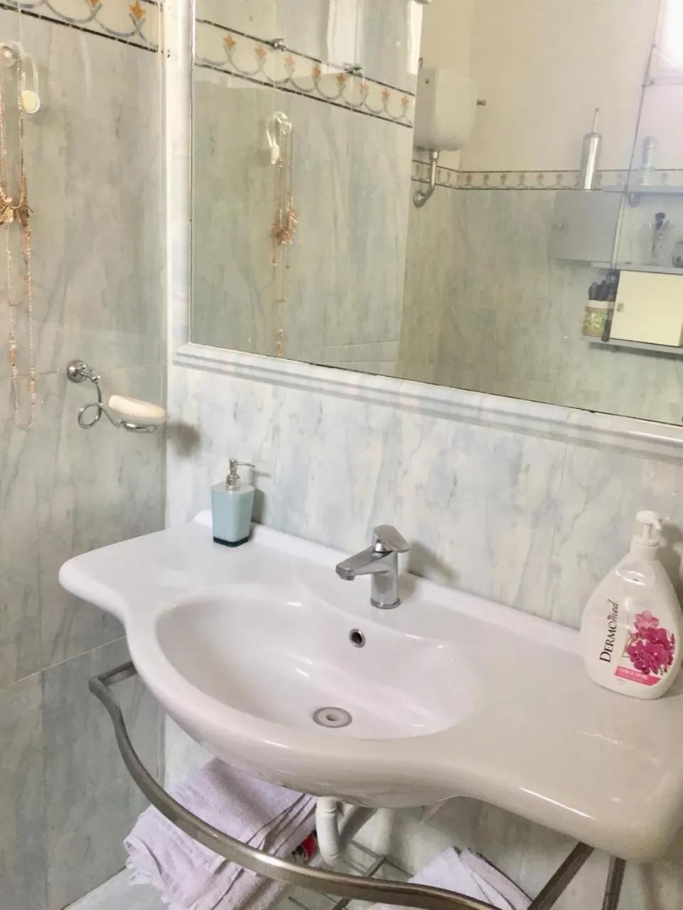 Bathroom in Beautiful beb