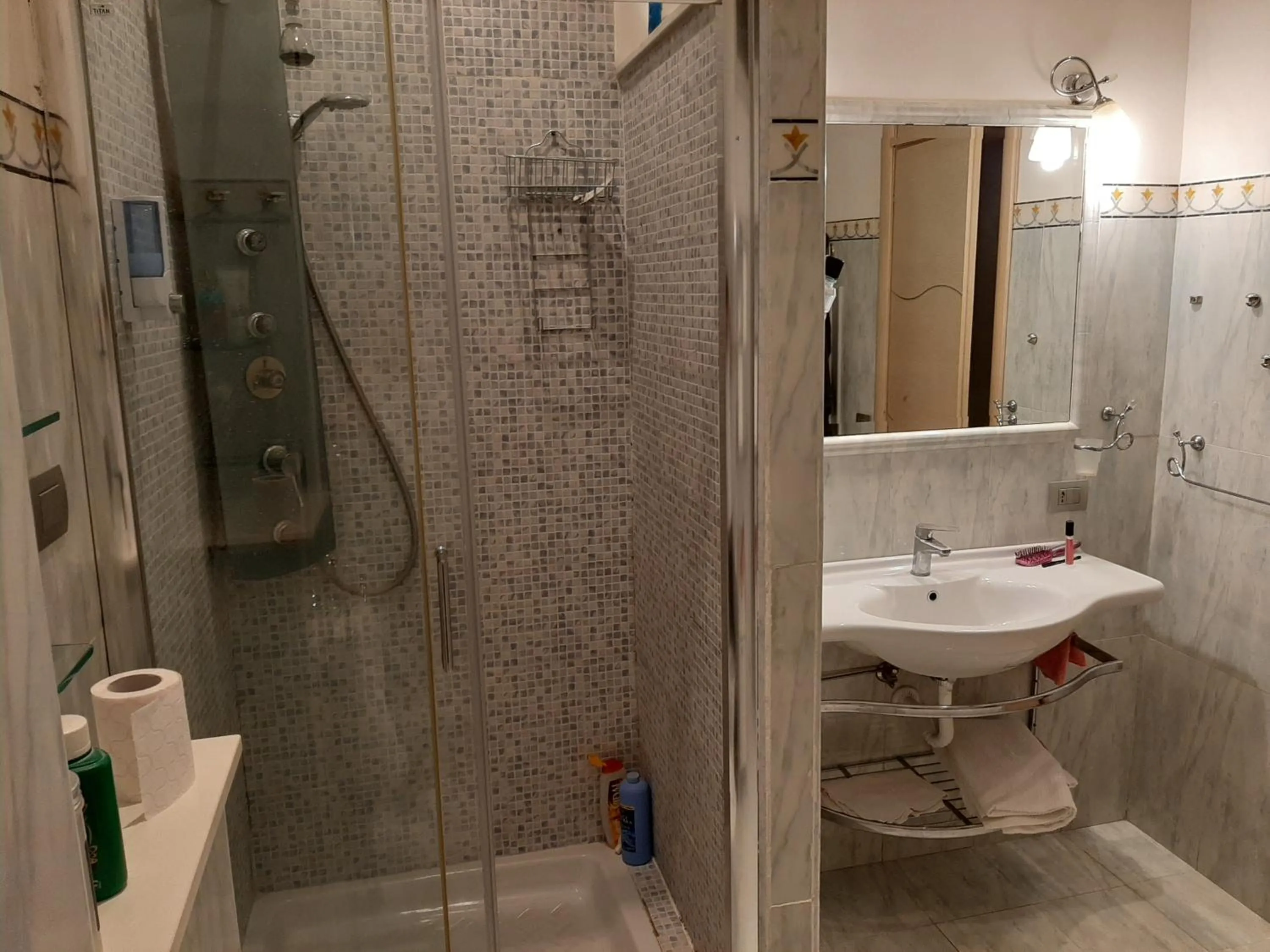 Bathroom in Beautiful beb