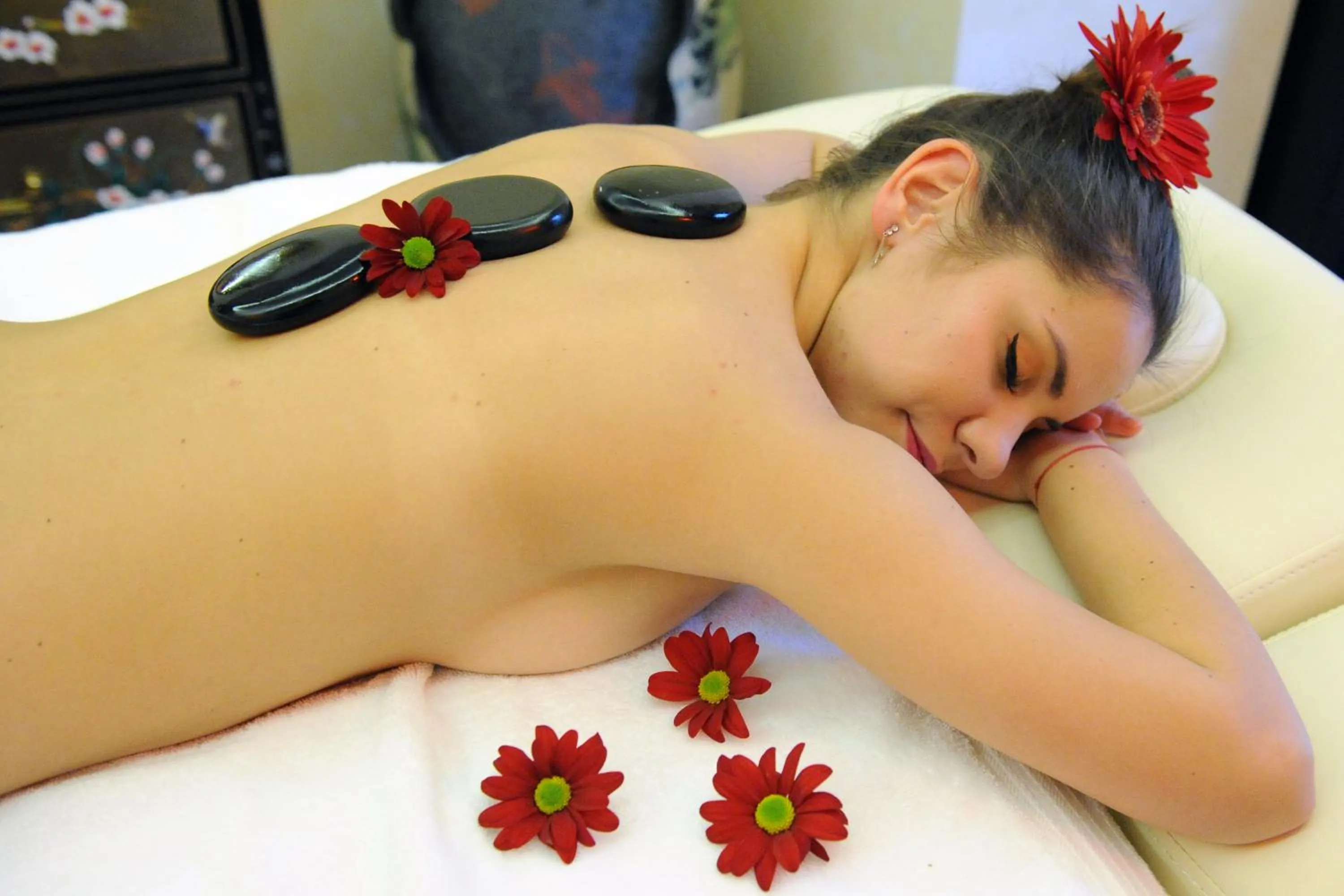 Spa and wellness centre/facilities in Hotel Foisorul cu Flori