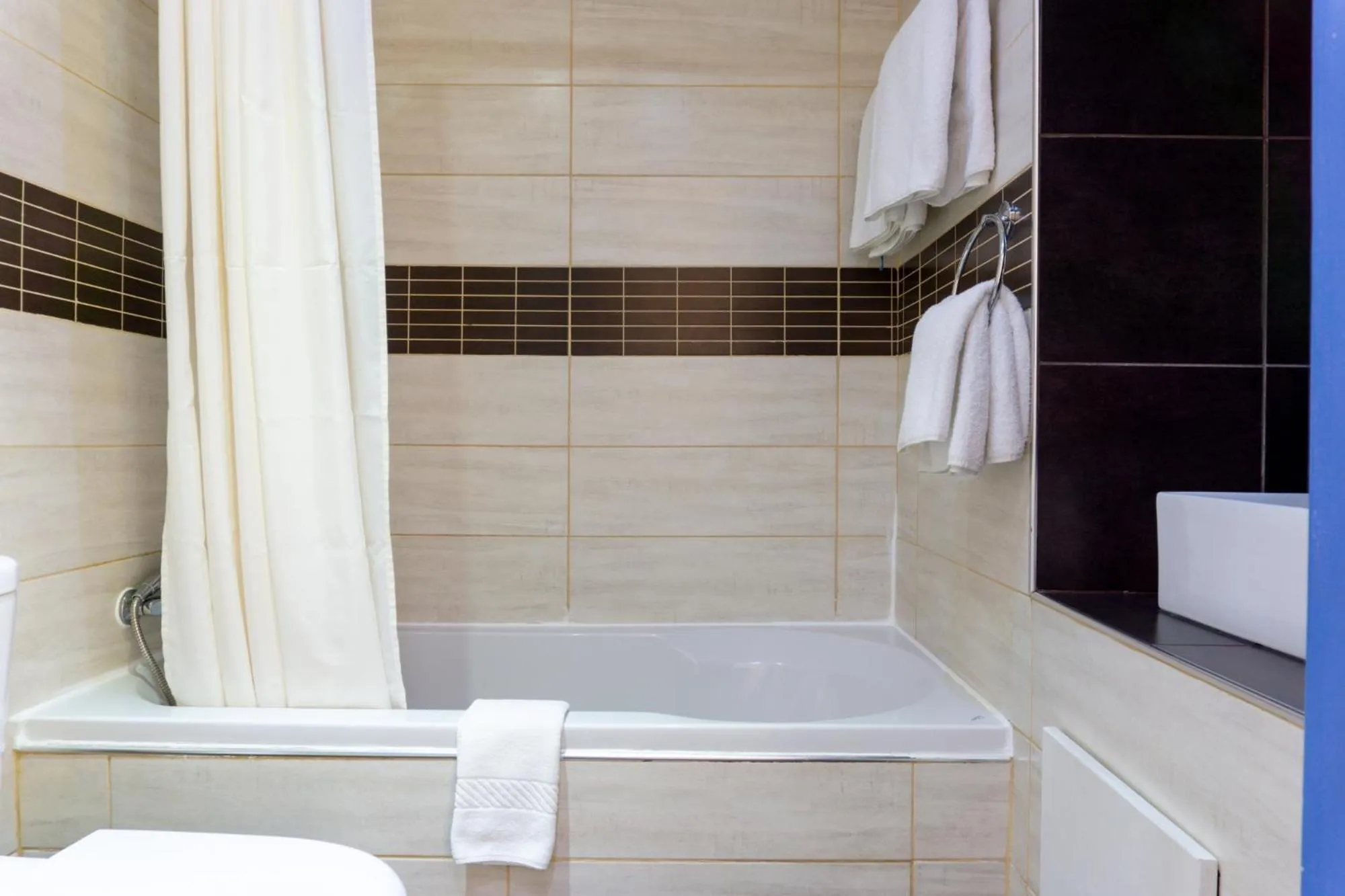 Bathroom in Mariandy Hotel