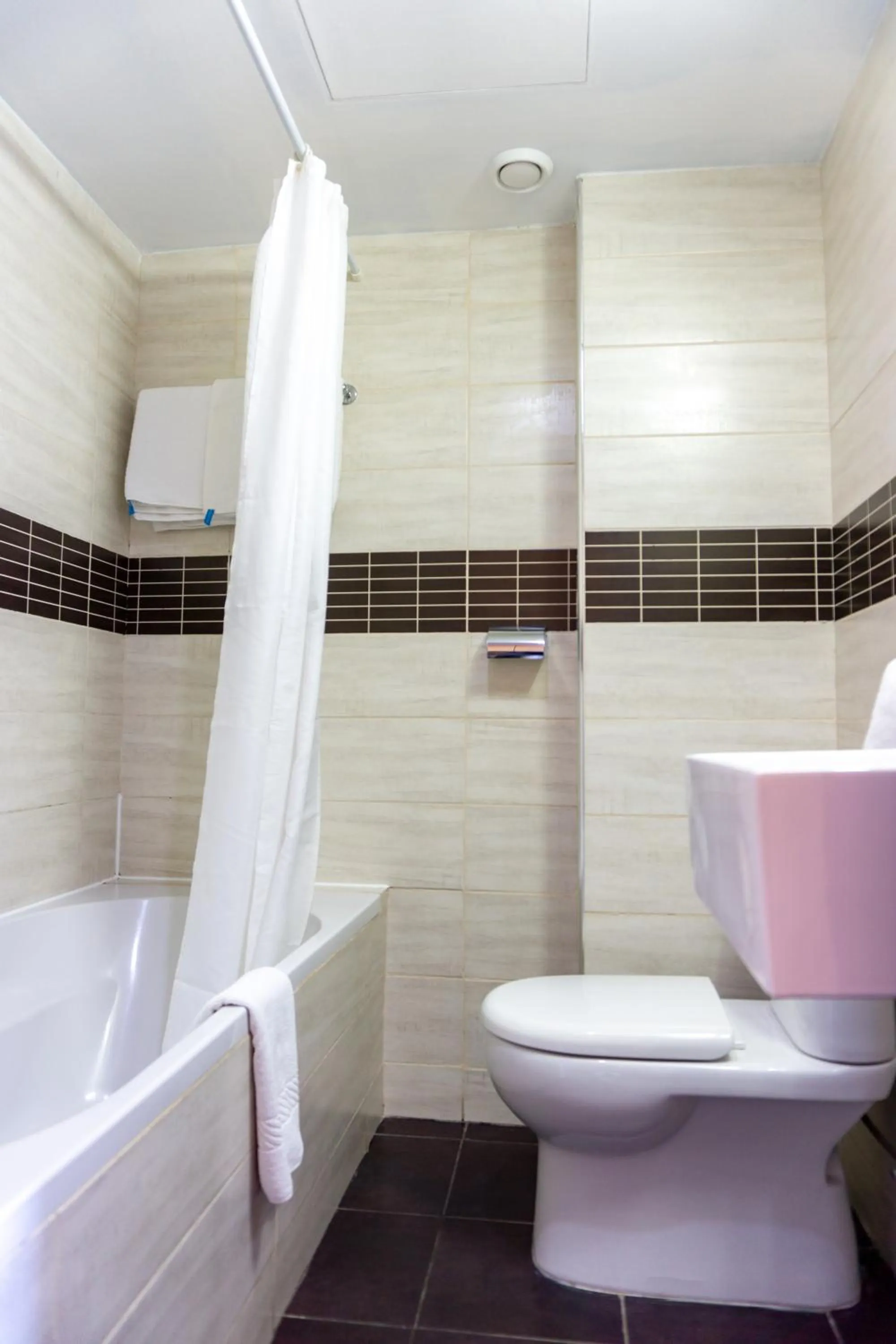 Bathroom in Mariandy Hotel