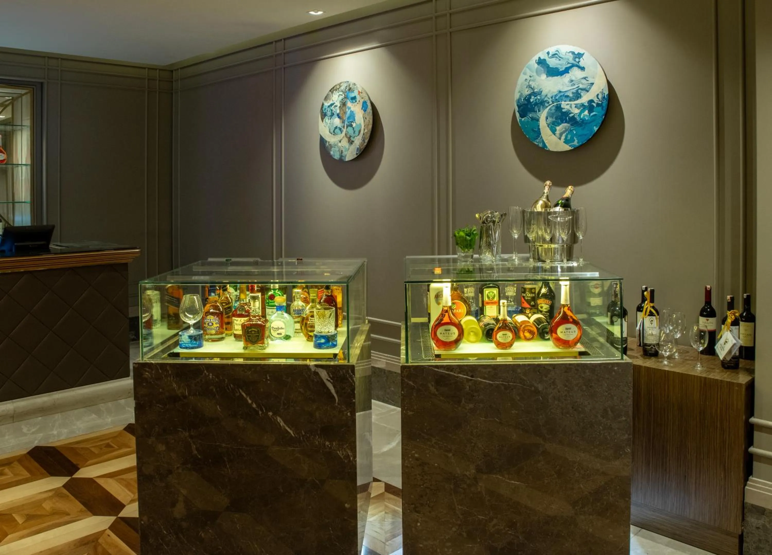 Alcoholic drinks in Windsor Hotel & Convention Center Istanbul