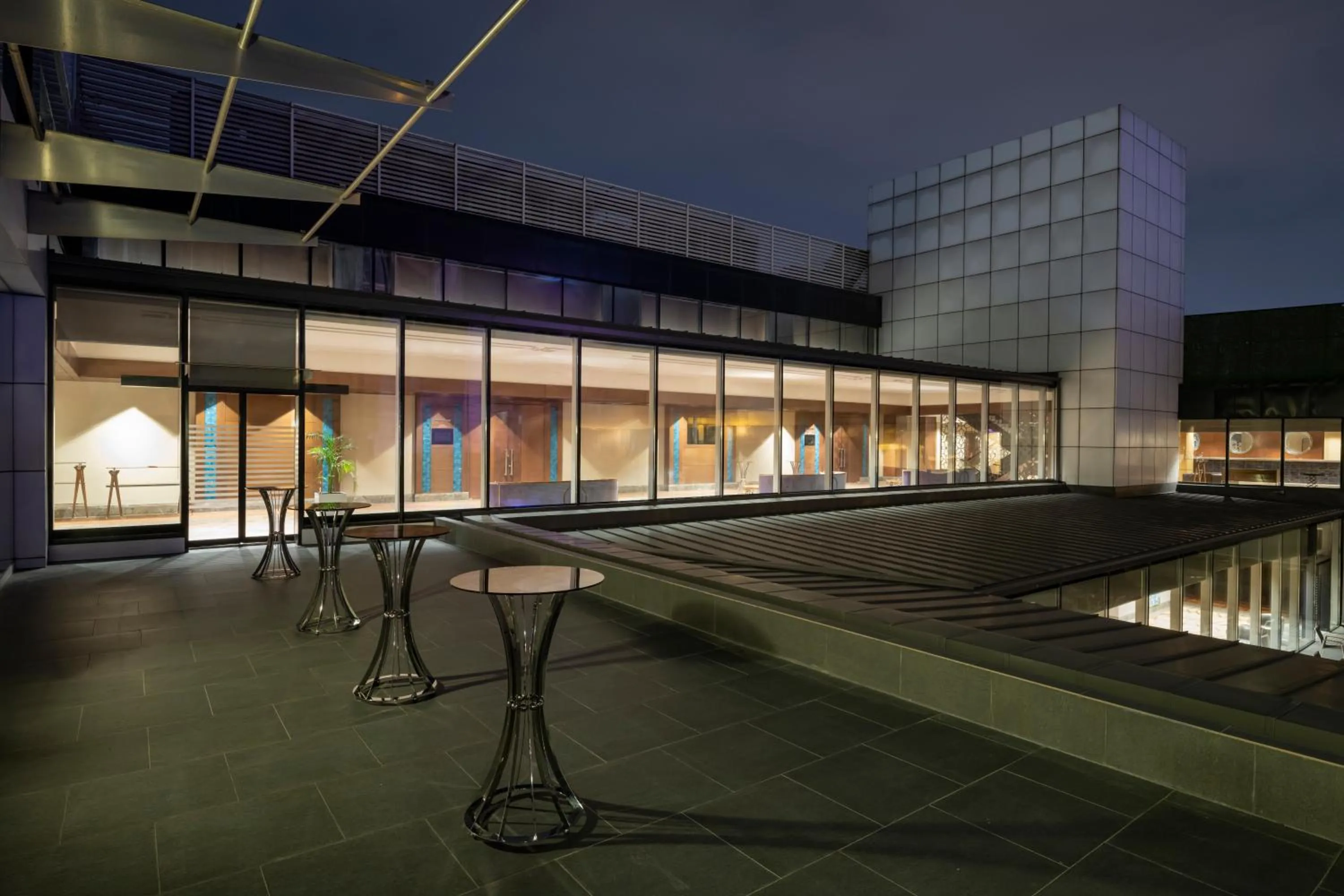 Night in Windsor Hotel & Convention Center Istanbul