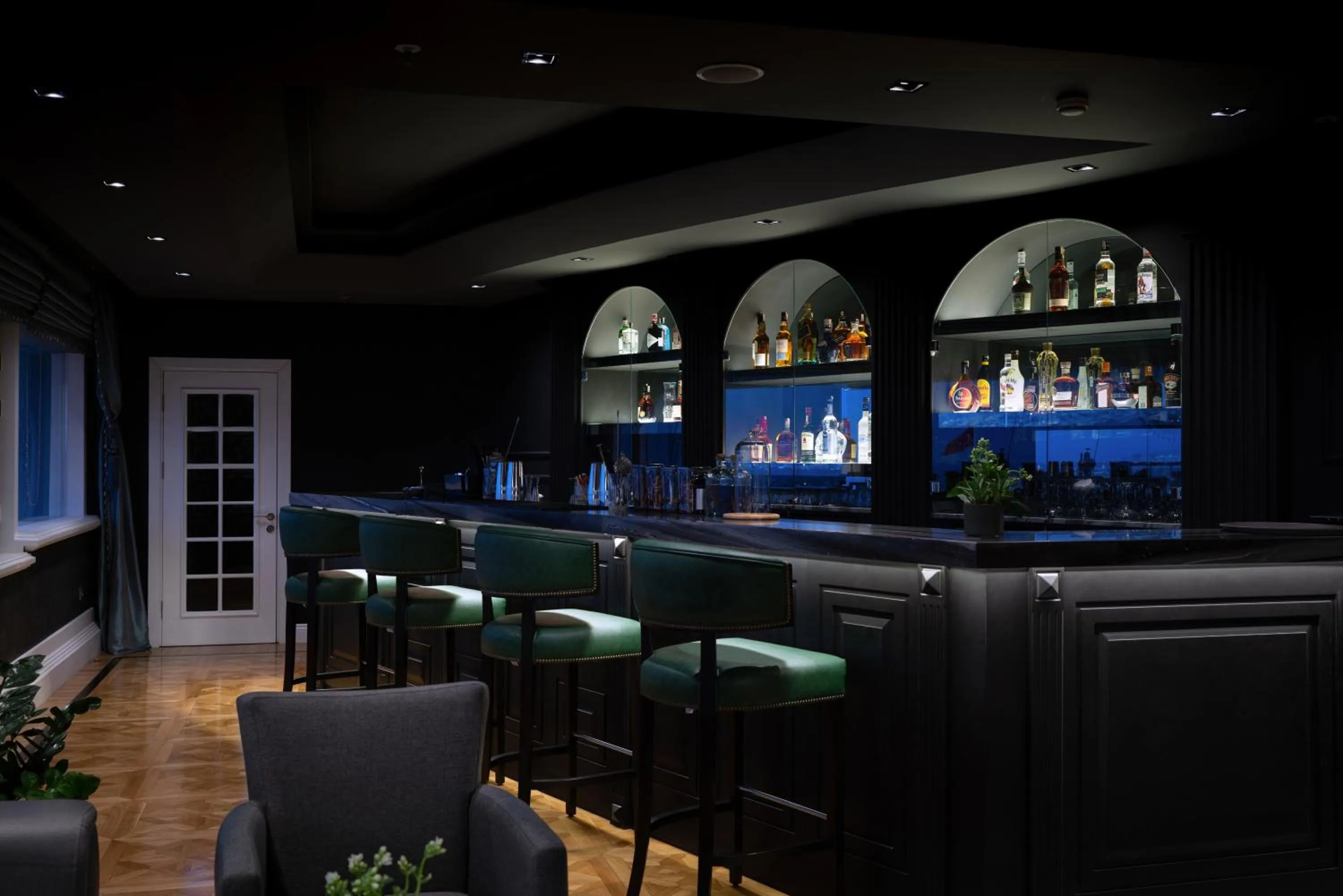 Restaurant/places to eat in Windsor Hotel & Convention Center Istanbul