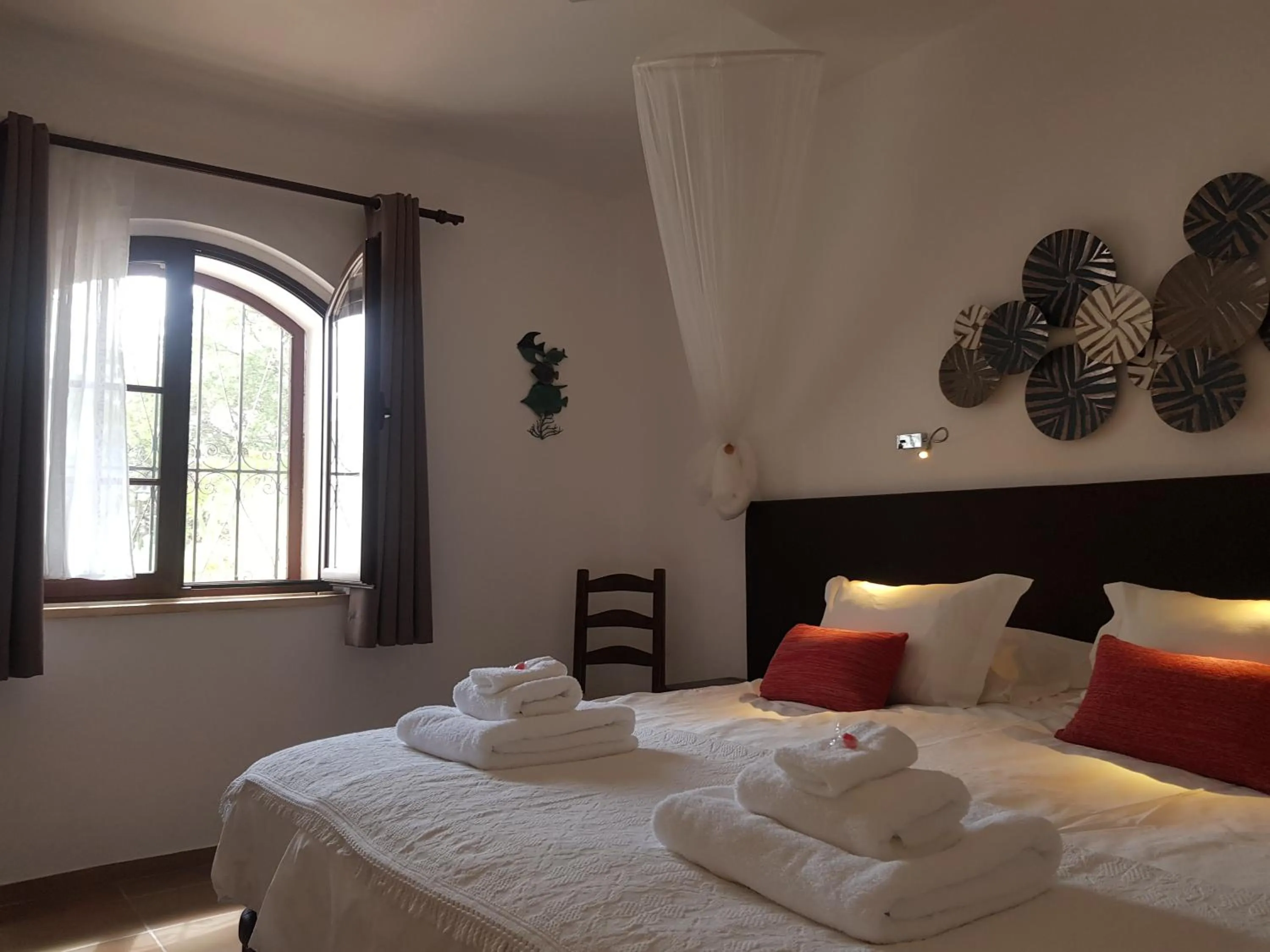 Bed in Monte-Bougainvillea