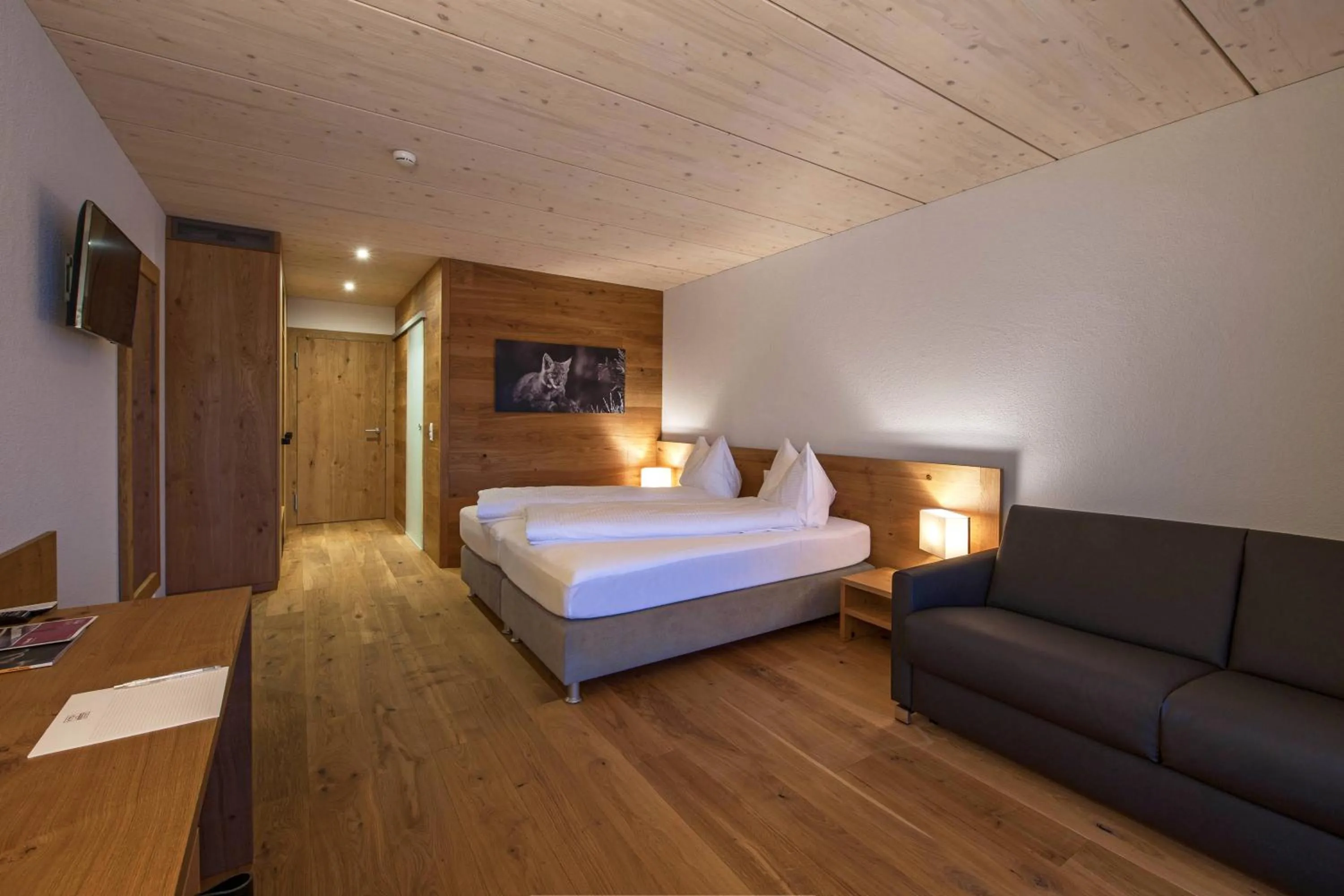 Photo of the whole room, Bed in Hotel Reuti