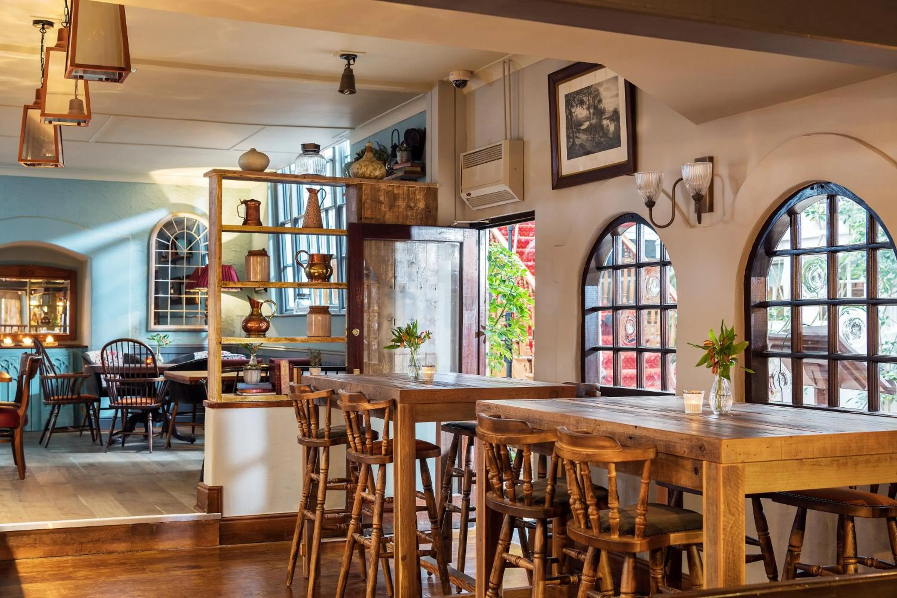 Lounge or bar in Royal Seven Stars Hotel