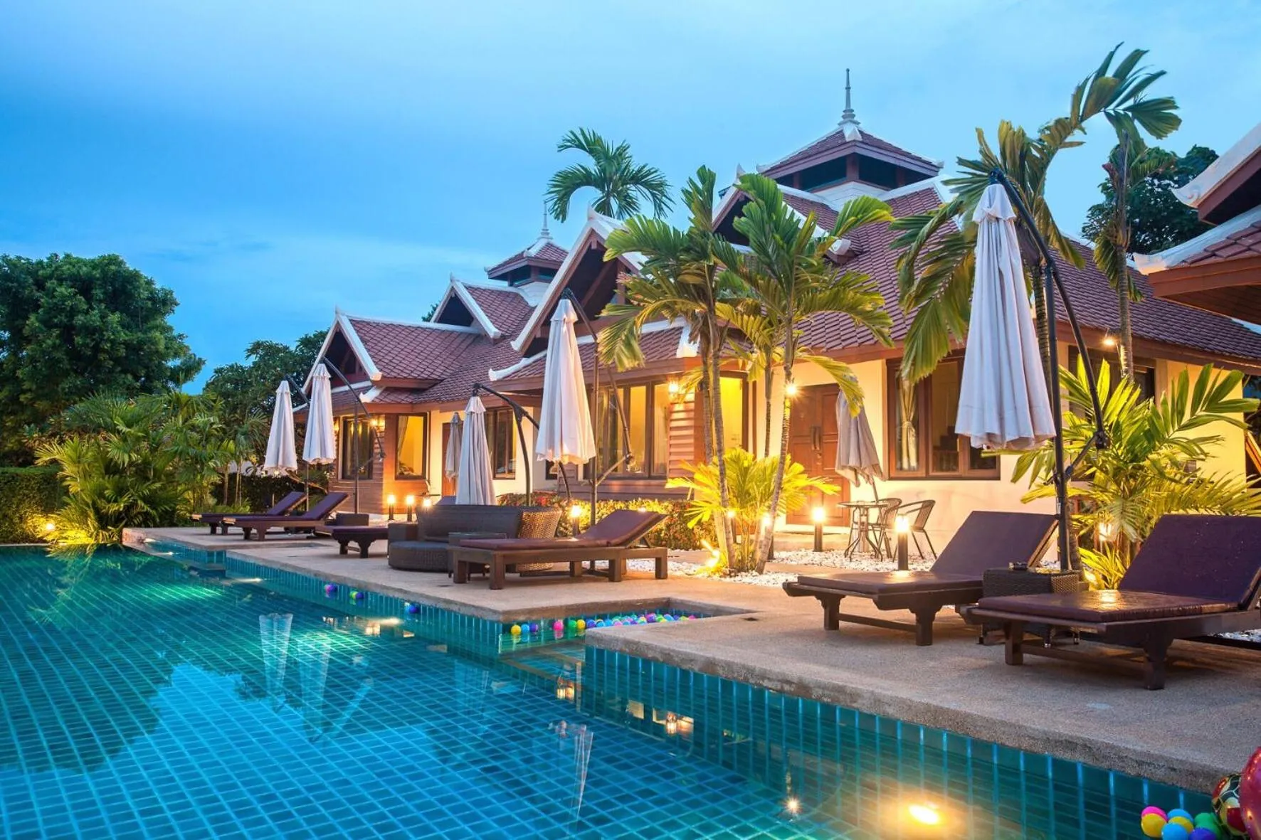 Night in Achawalai Residence Village By Song