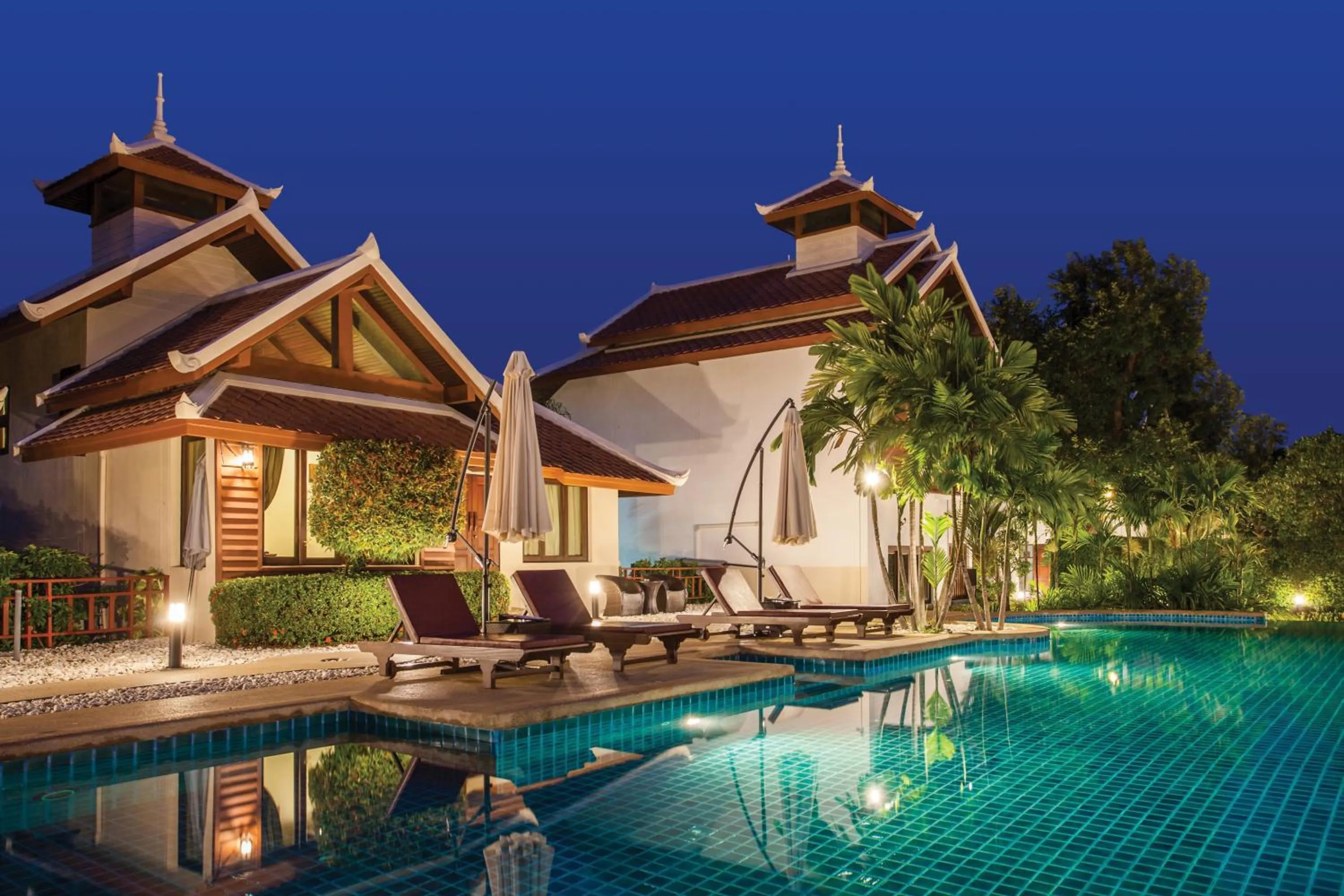 Night in Achawalai Residence Village By Song