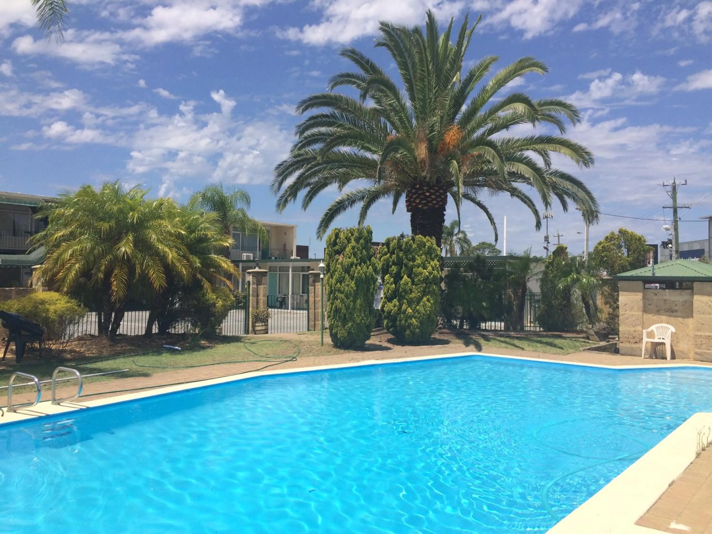 Swimming pool in Platinum Motel