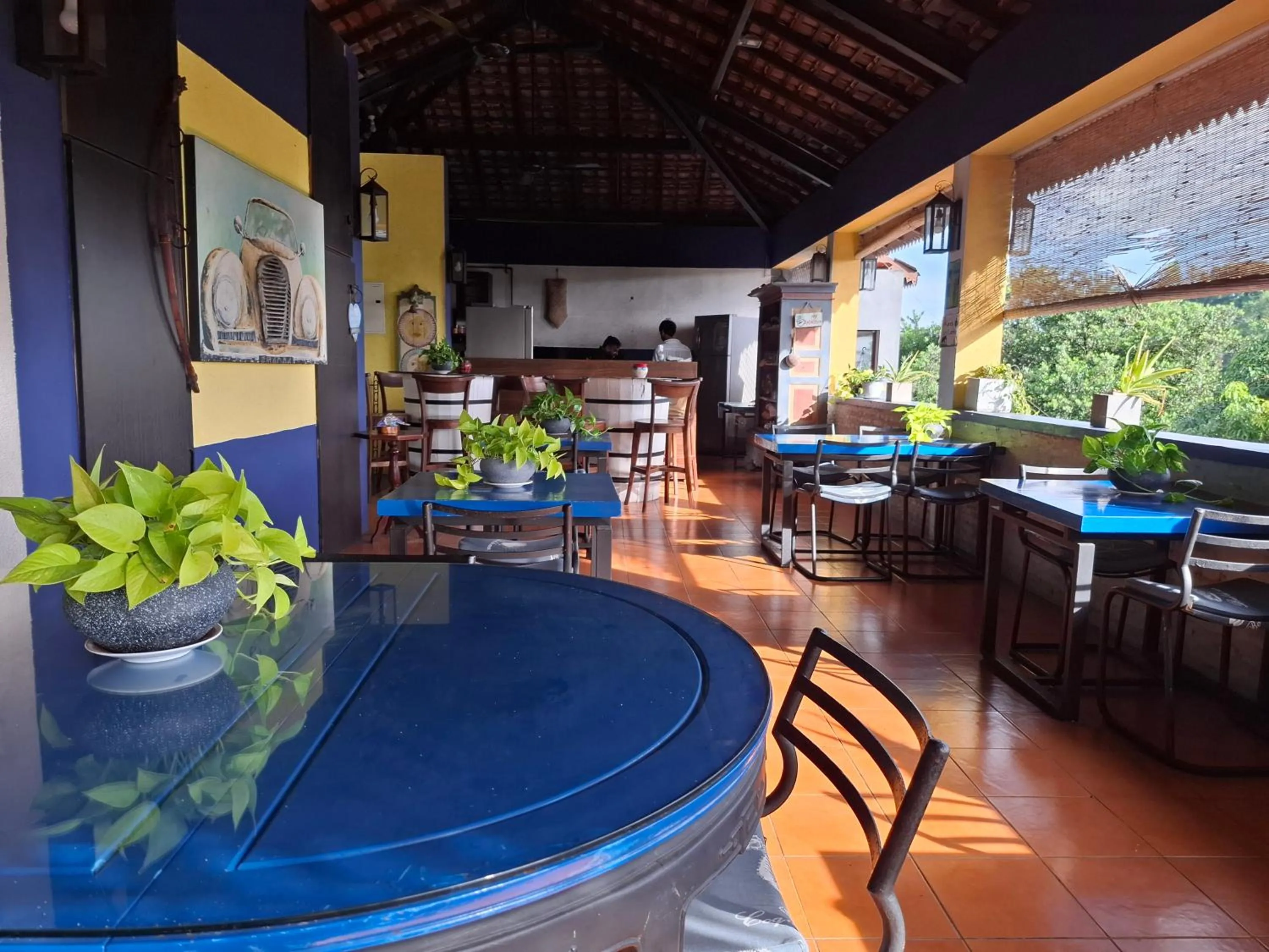 Restaurant/places to eat in Blue Pillars Kandy