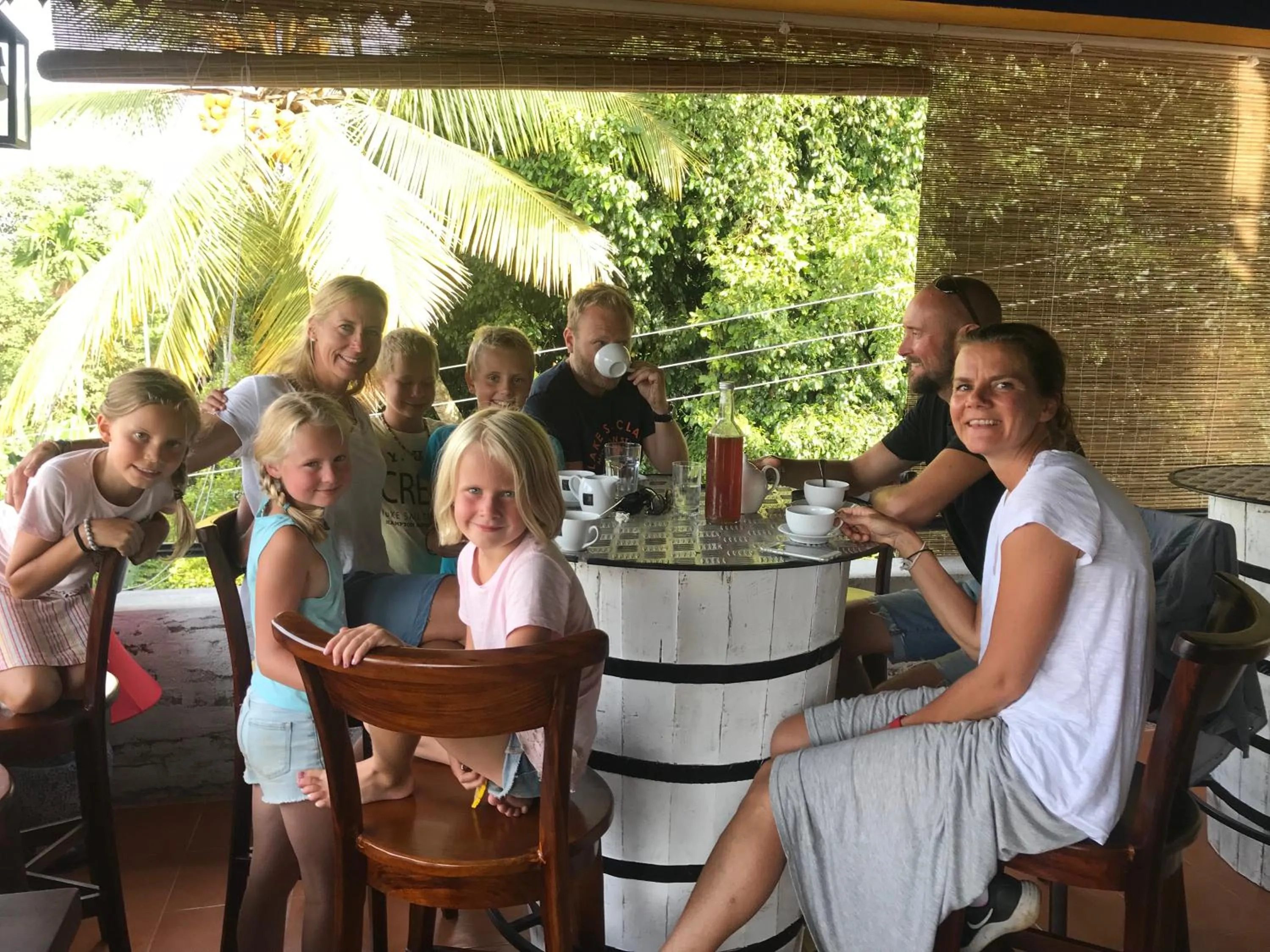 Restaurant/places to eat in Blue Pillars Kandy