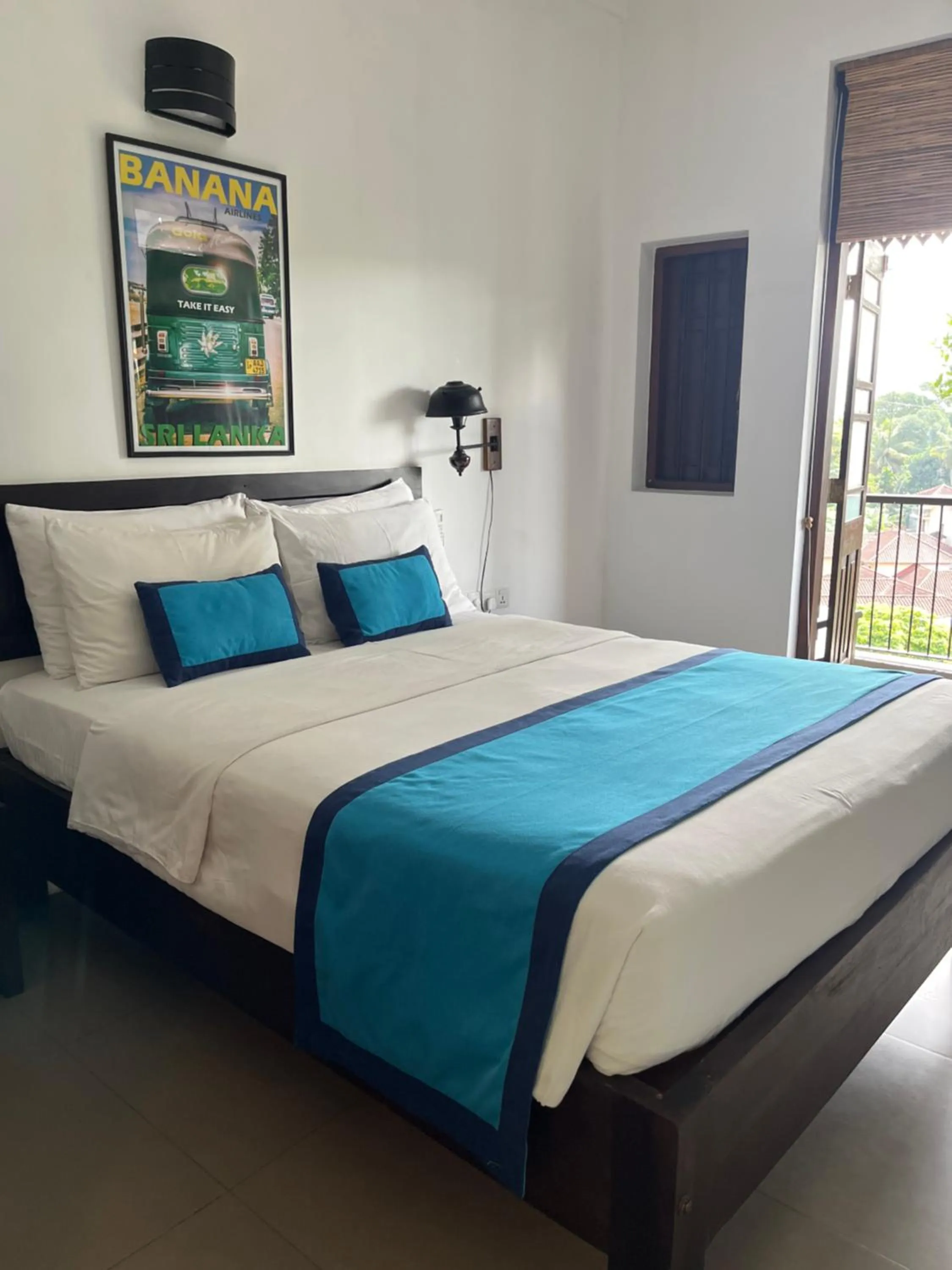 Bedroom, Bed in Blue Pillars Kandy