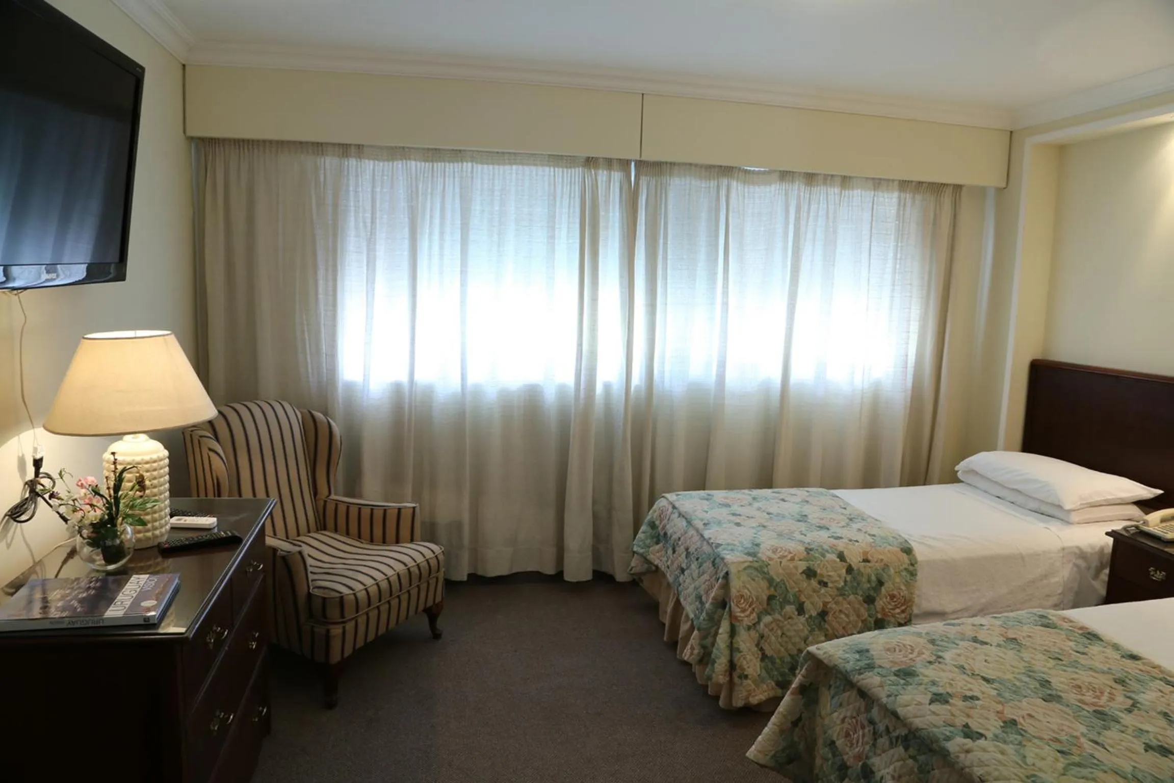 Photo of the whole room, Bed in Jamaica Punta del Este Hotel & Residence