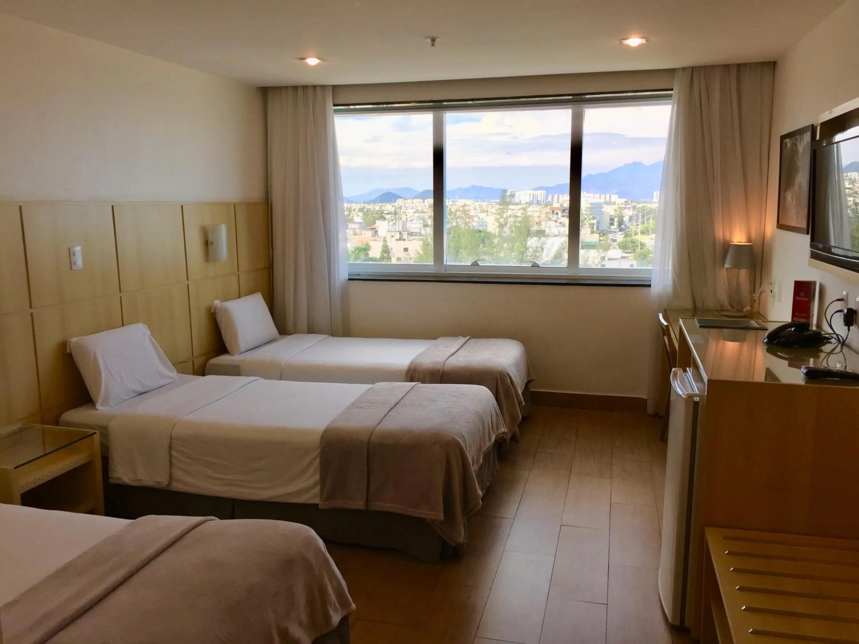 Photo of the whole room, Bed in Atlantico Sul Hotel