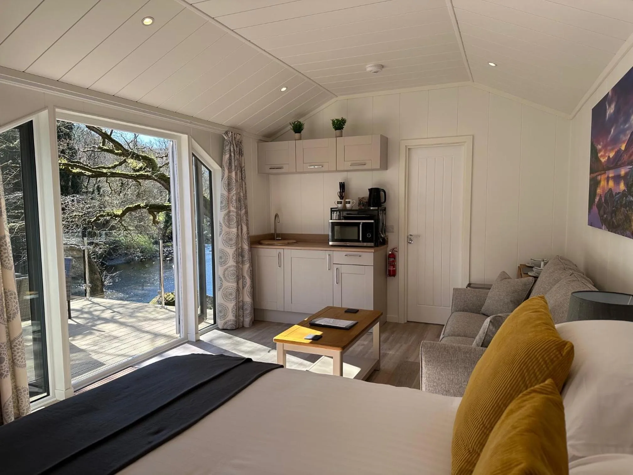 Property building in Craig-y-Dderwen Riverside Hotel