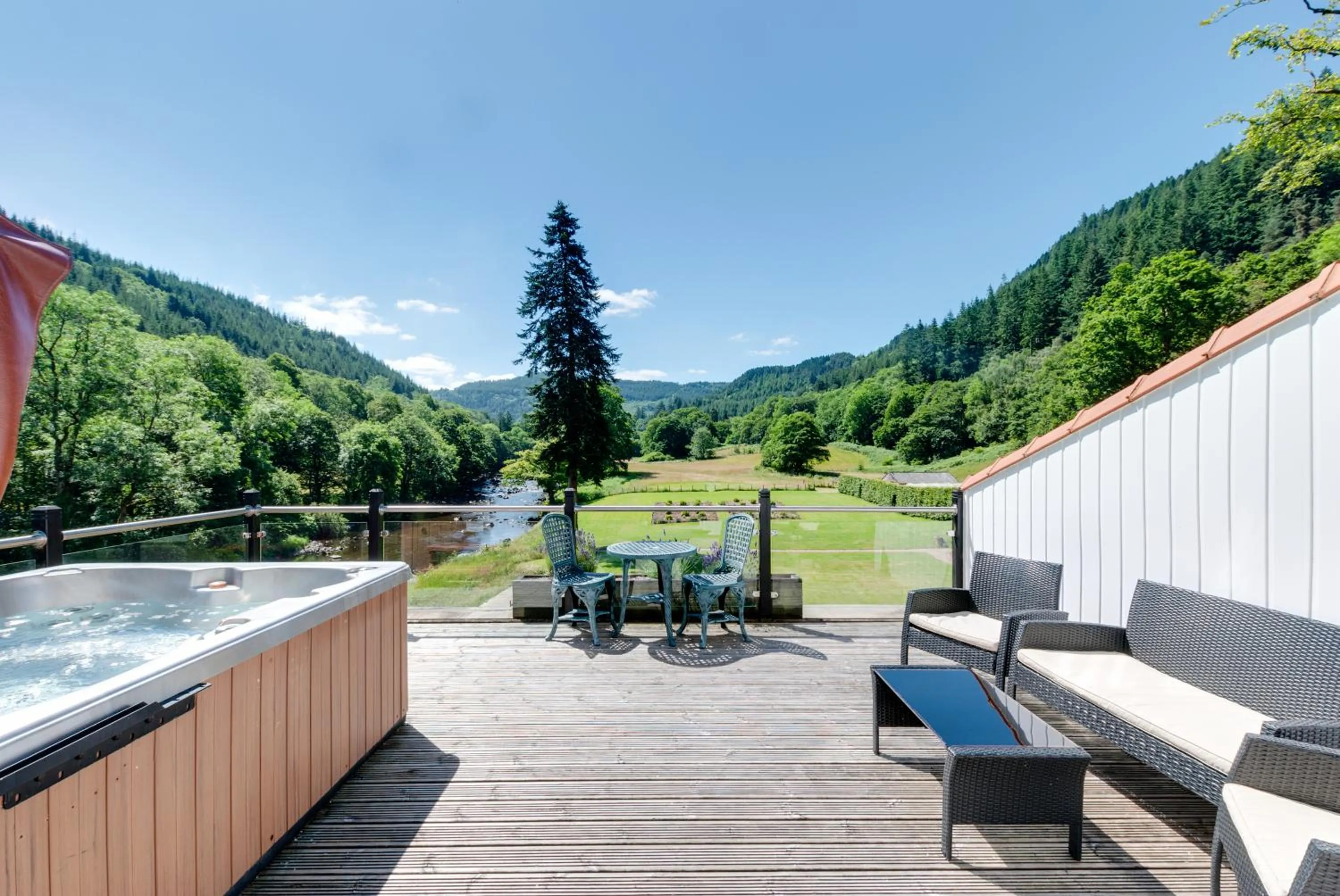 Balcony/Terrace in Craig-y-Dderwen Riverside Hotel
