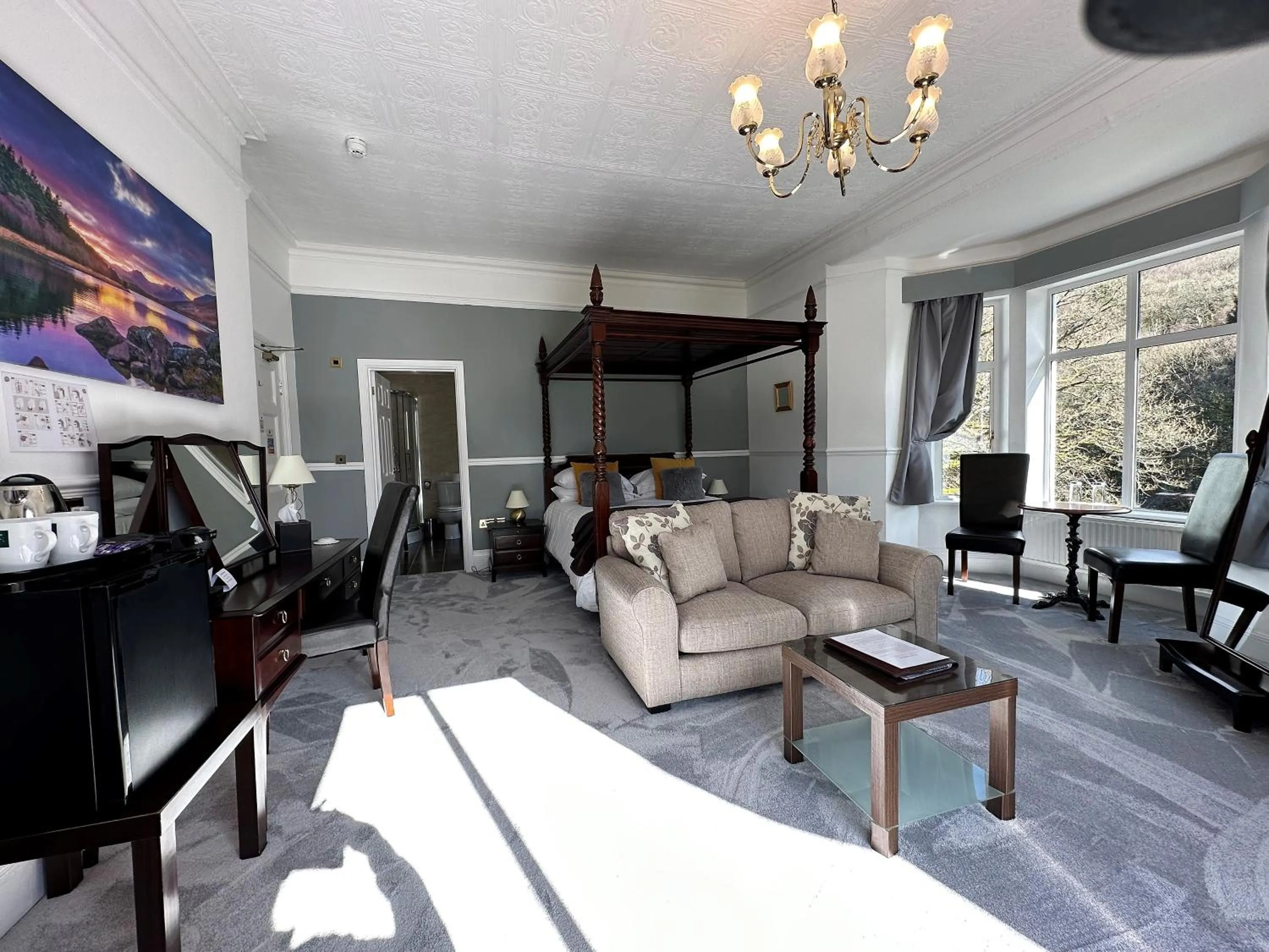 Bedroom in Craig-y-Dderwen Riverside Hotel