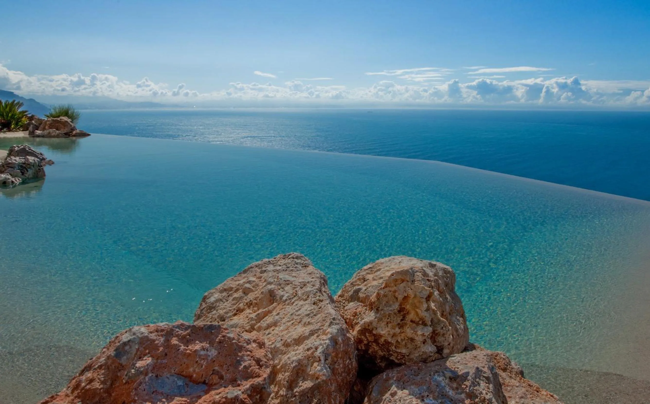 Area and facilities in Monastero Santa Rosa Hotel & Spa