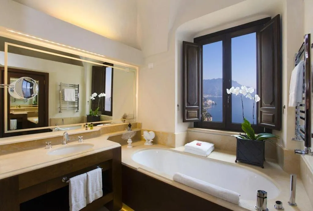 Bathroom in Monastero Santa Rosa Hotel & Spa