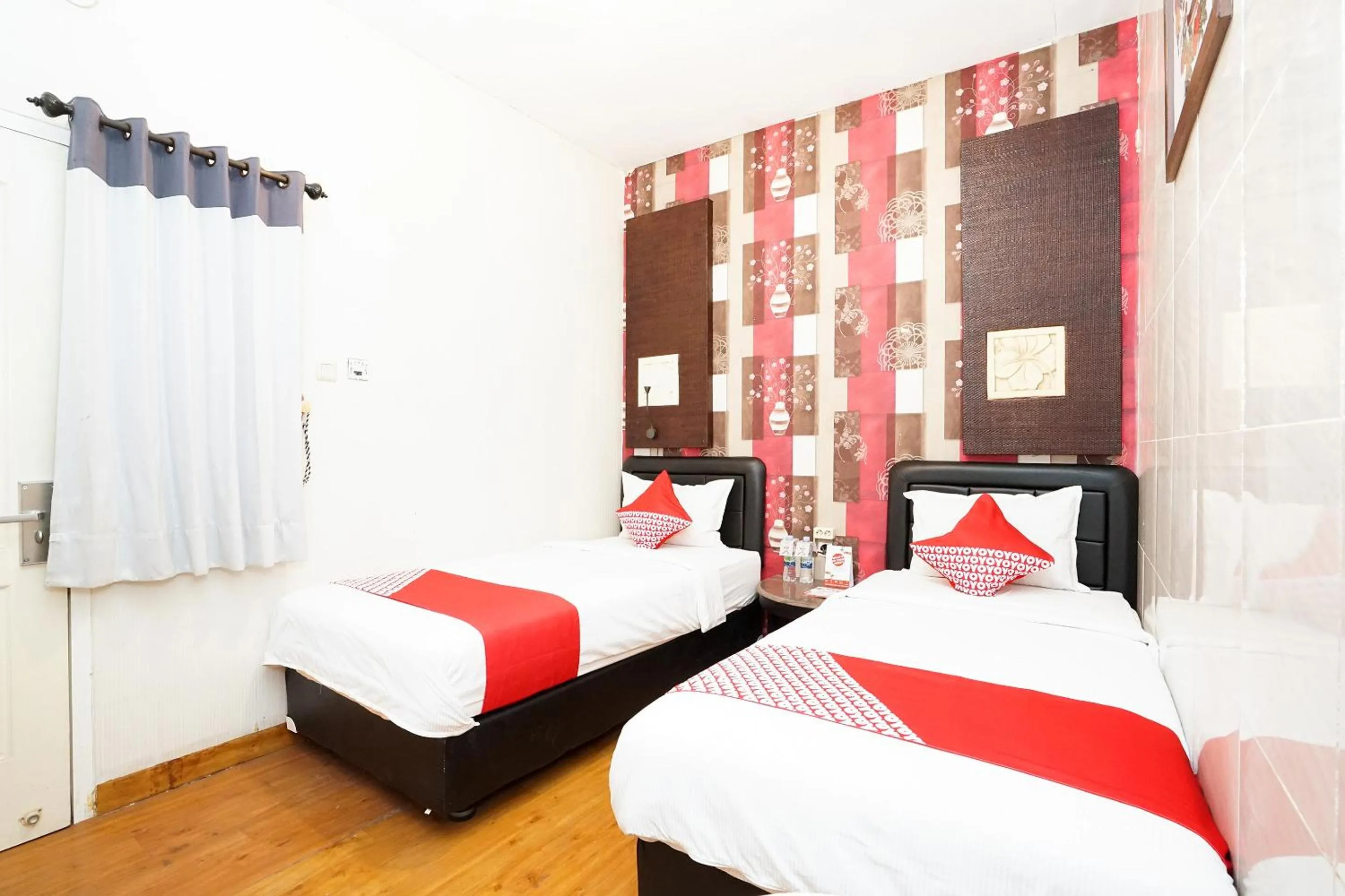 Bedroom, Bed in Hotel O Mojokerto Guesthouse