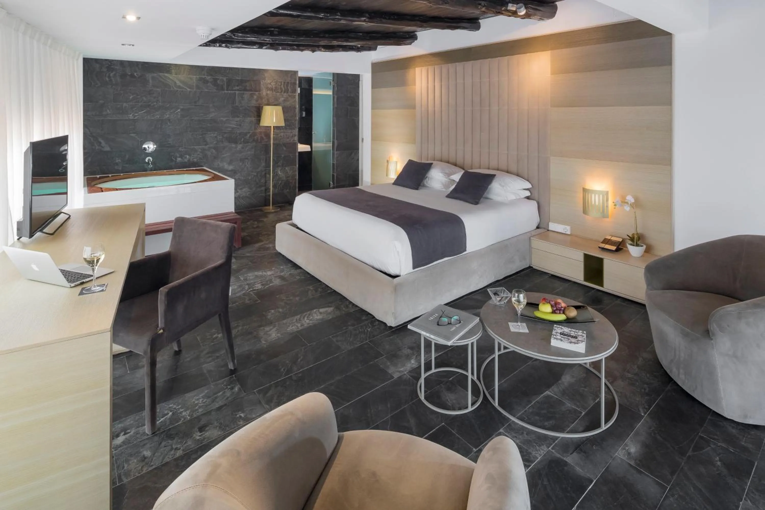 Day, Bed in Hotel Boutique Ses Pitreras