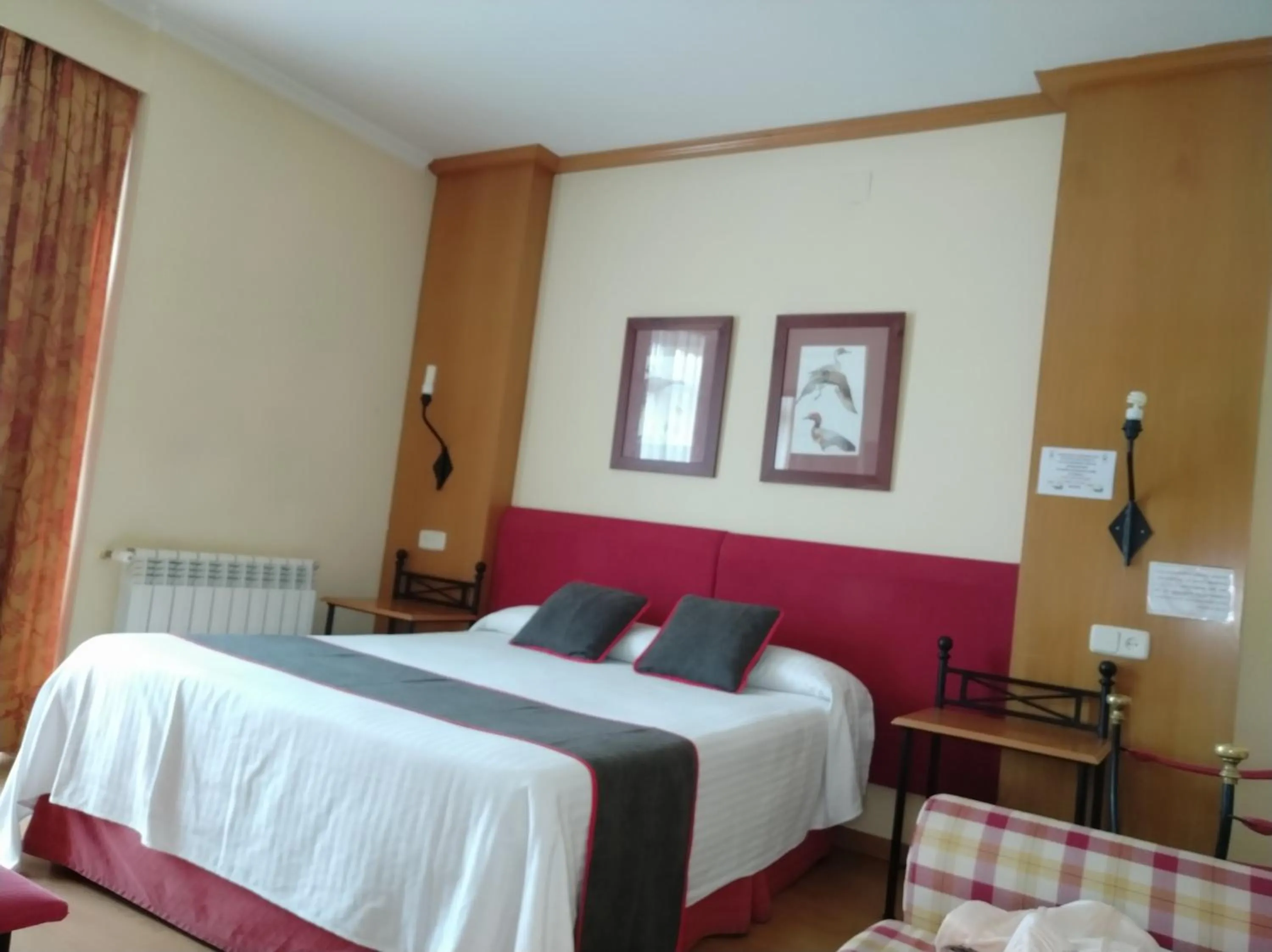 Bed in Área de Servicio El Cruce