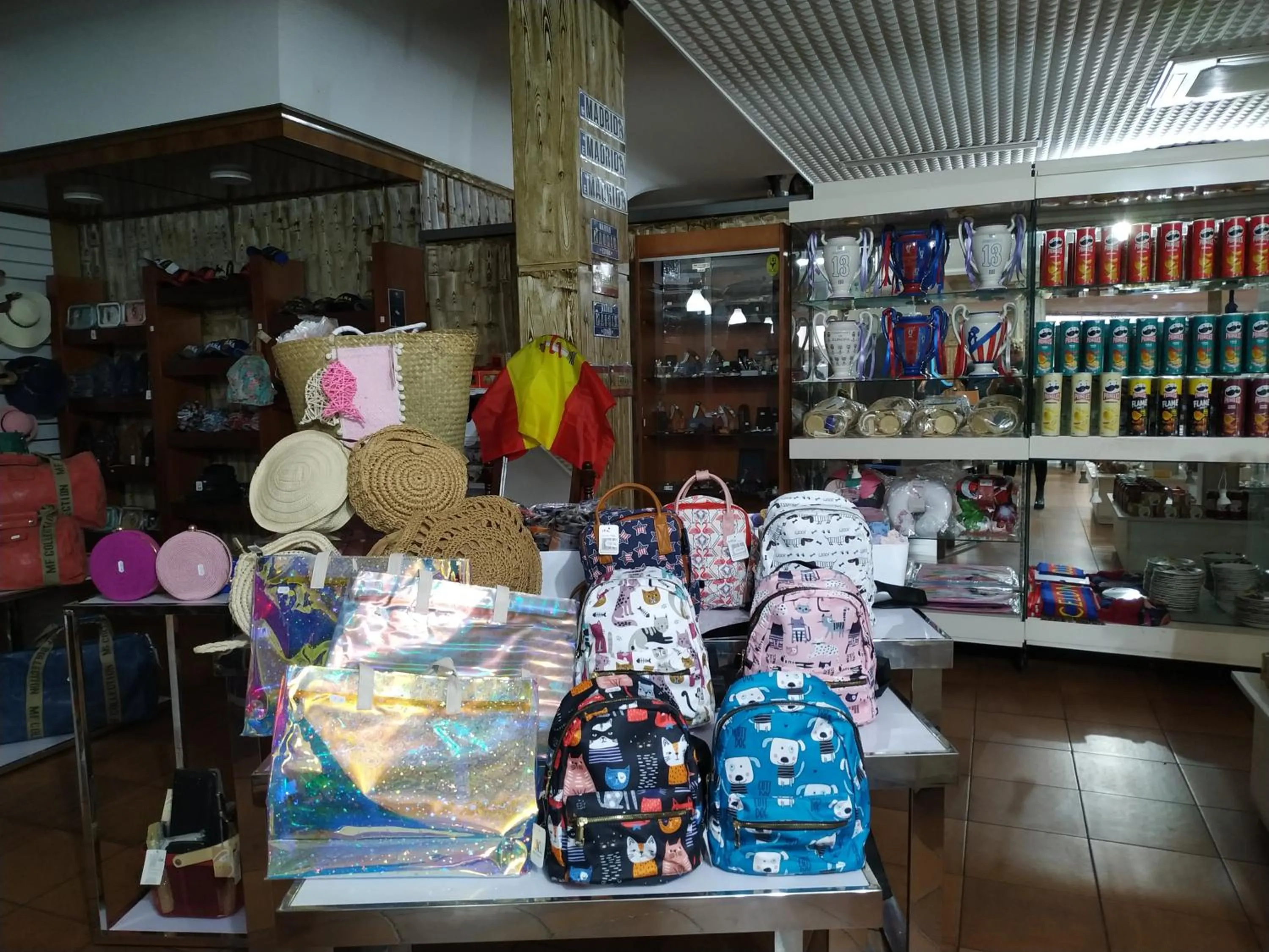 On-site shops in Área de Servicio El Cruce