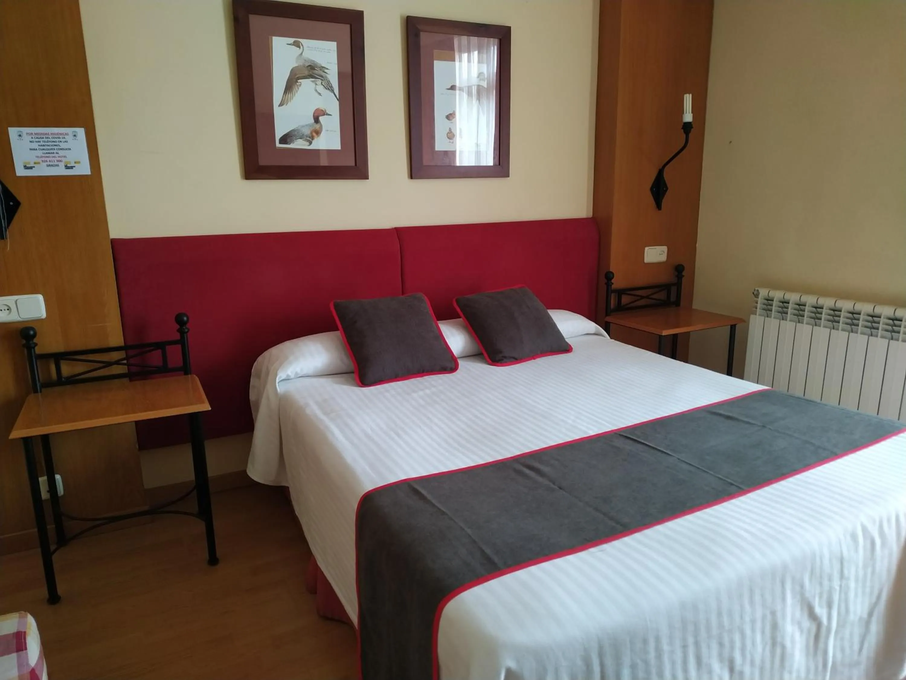 Bed in Área de Servicio El Cruce