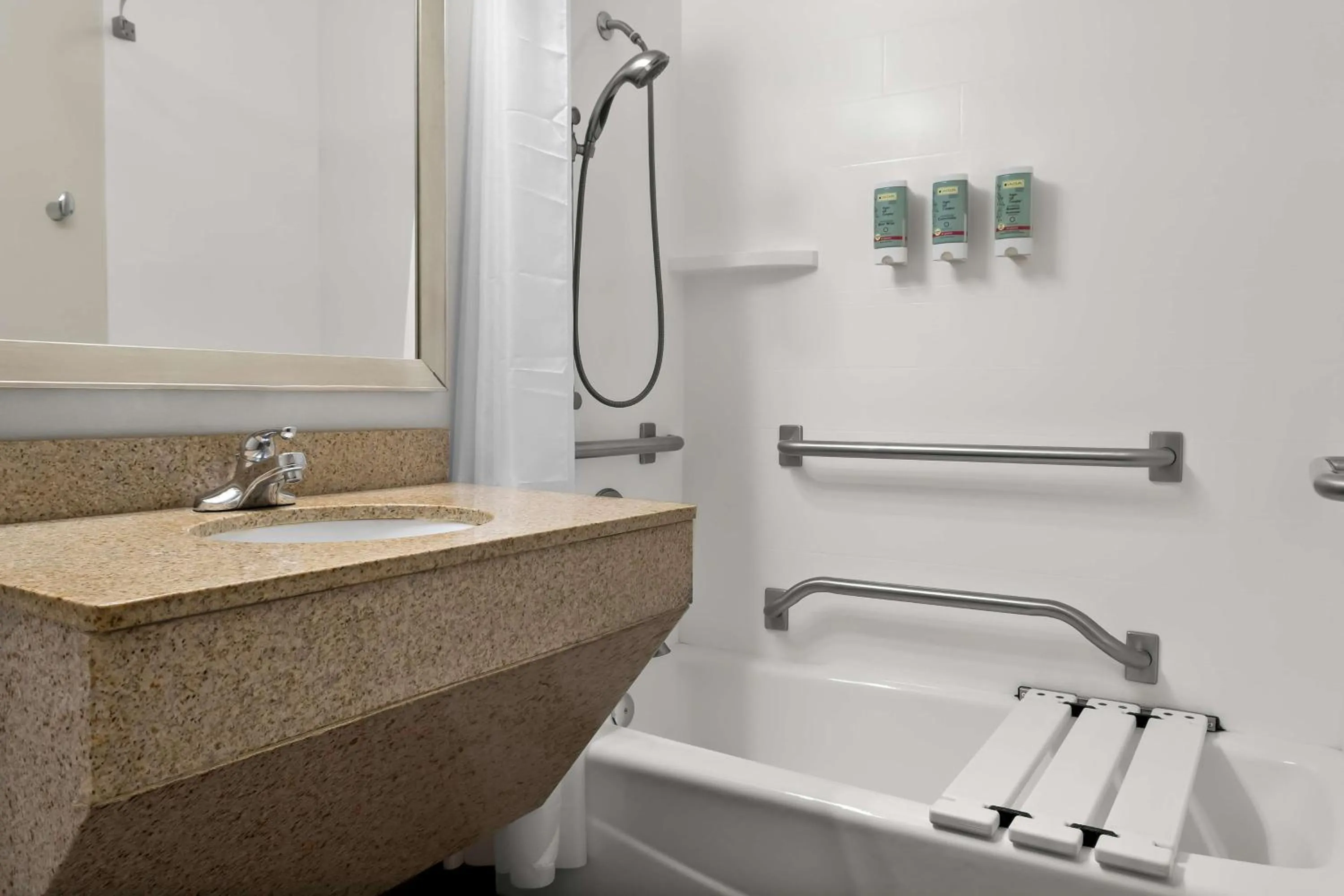 Bathroom in Best Western Newport Inn