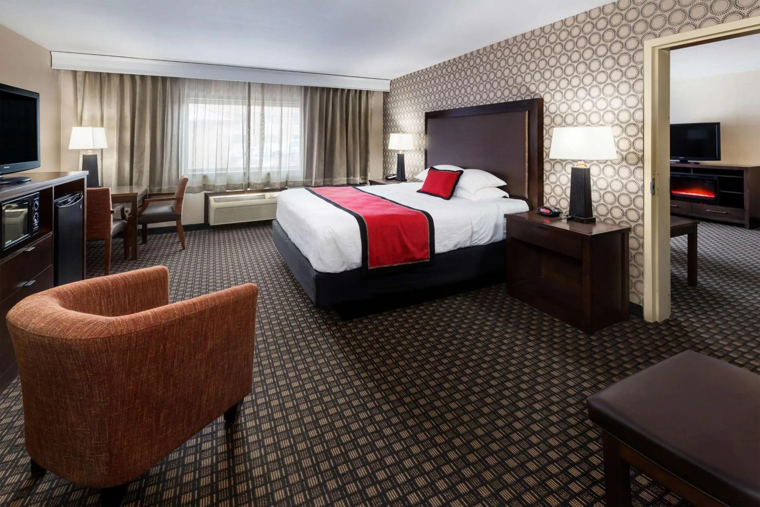 Bedroom, Bed in Best Western Plus Ramkota Hotel