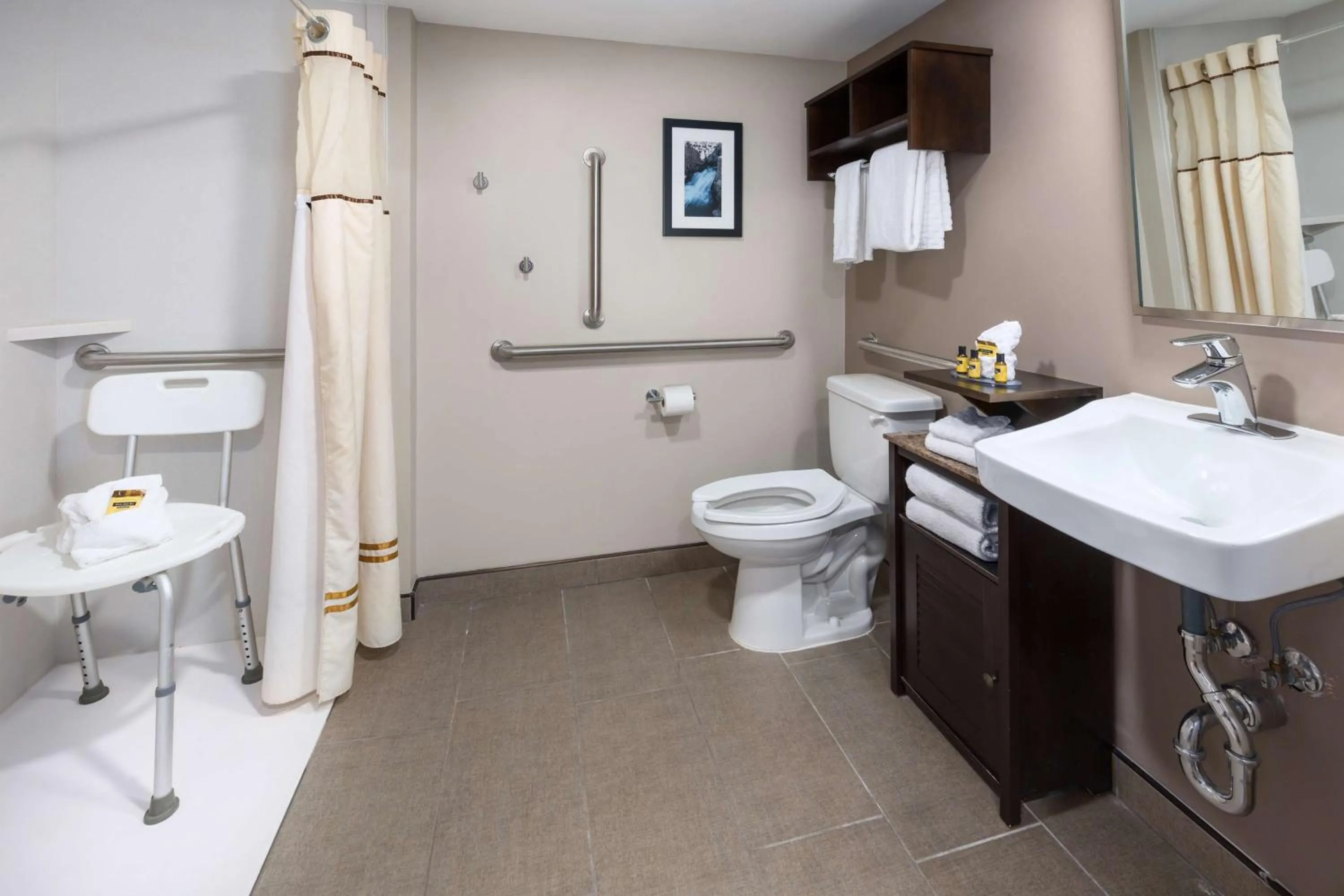 Bathroom in Best Western Plus Ramkota Hotel