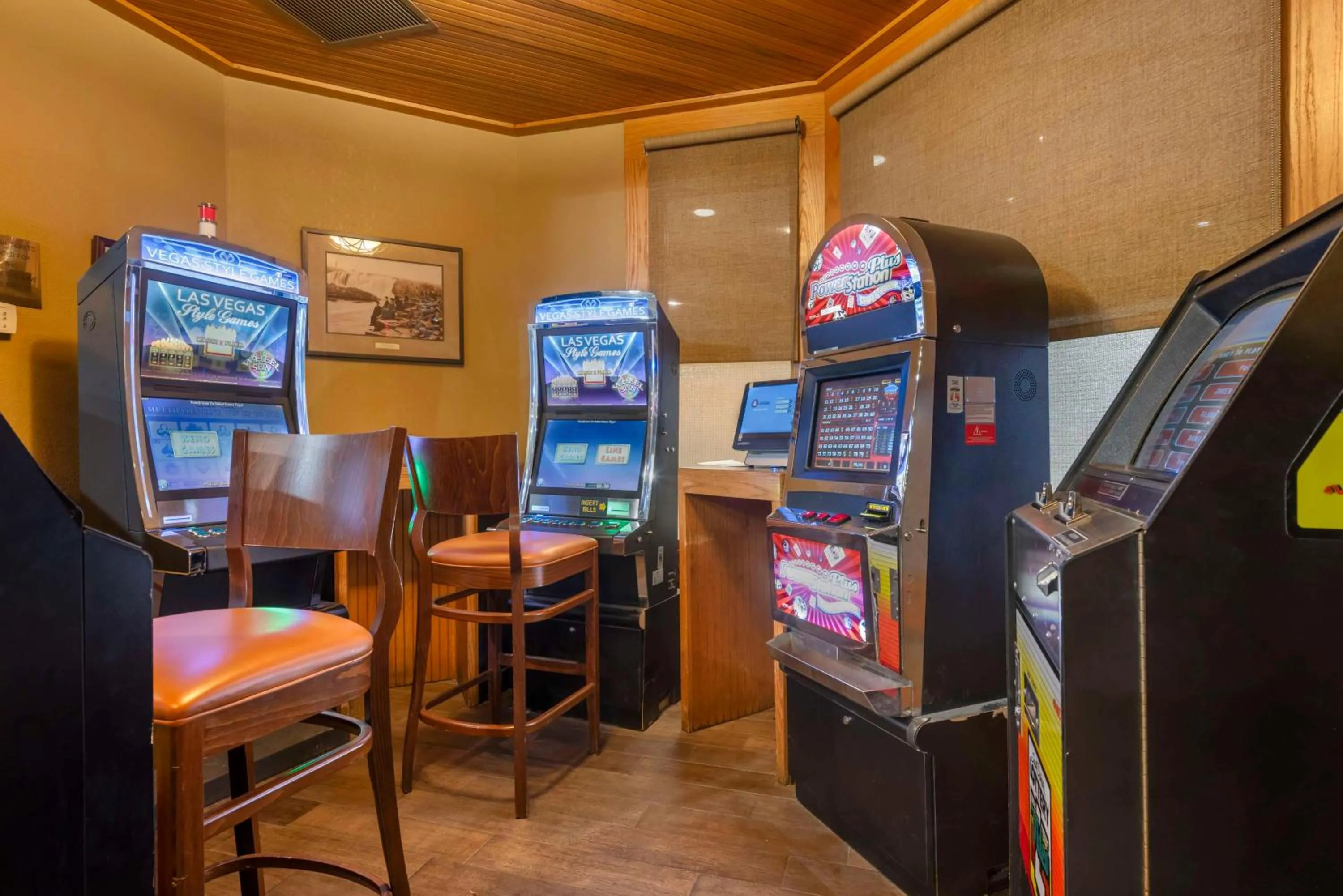 Property building in Best Western Plus Ramkota Hotel