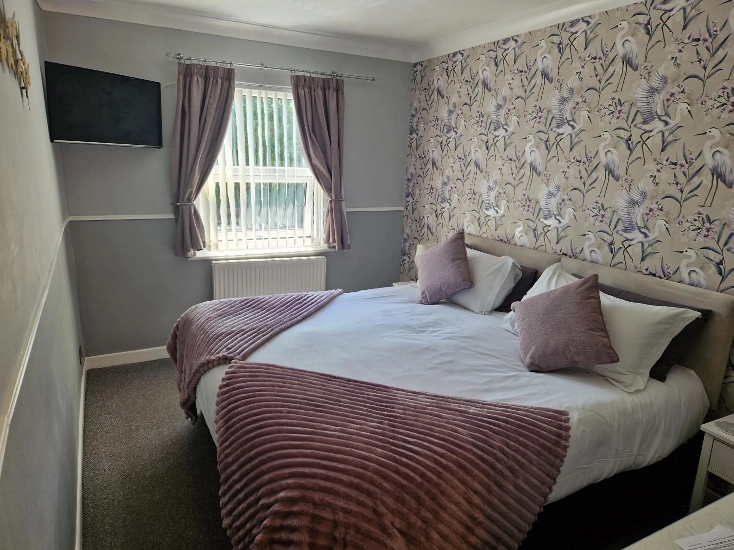 Bedroom, Bed in Ambassador Guest House