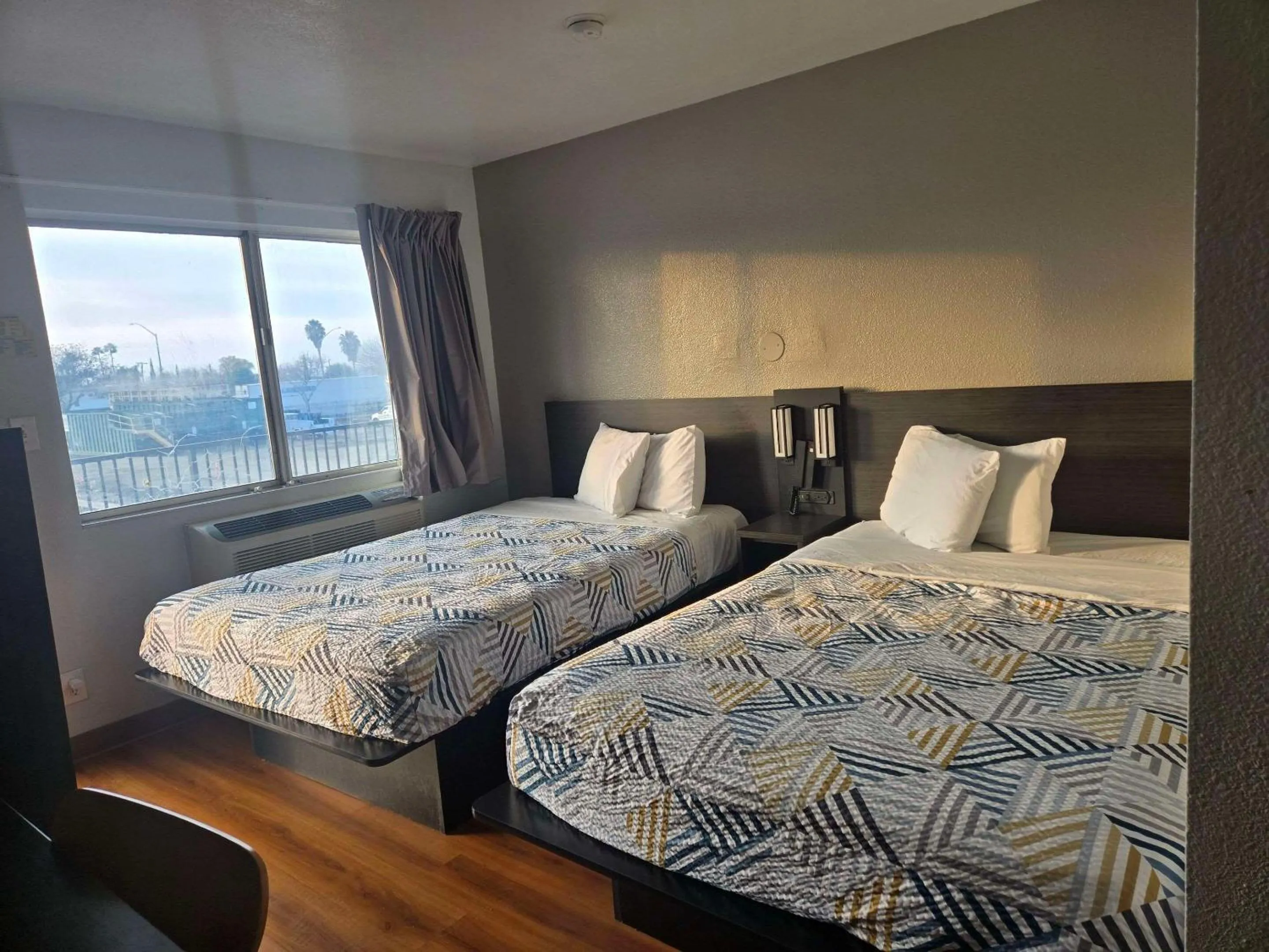 Bedroom in Park Inn by Radisson, Tracy