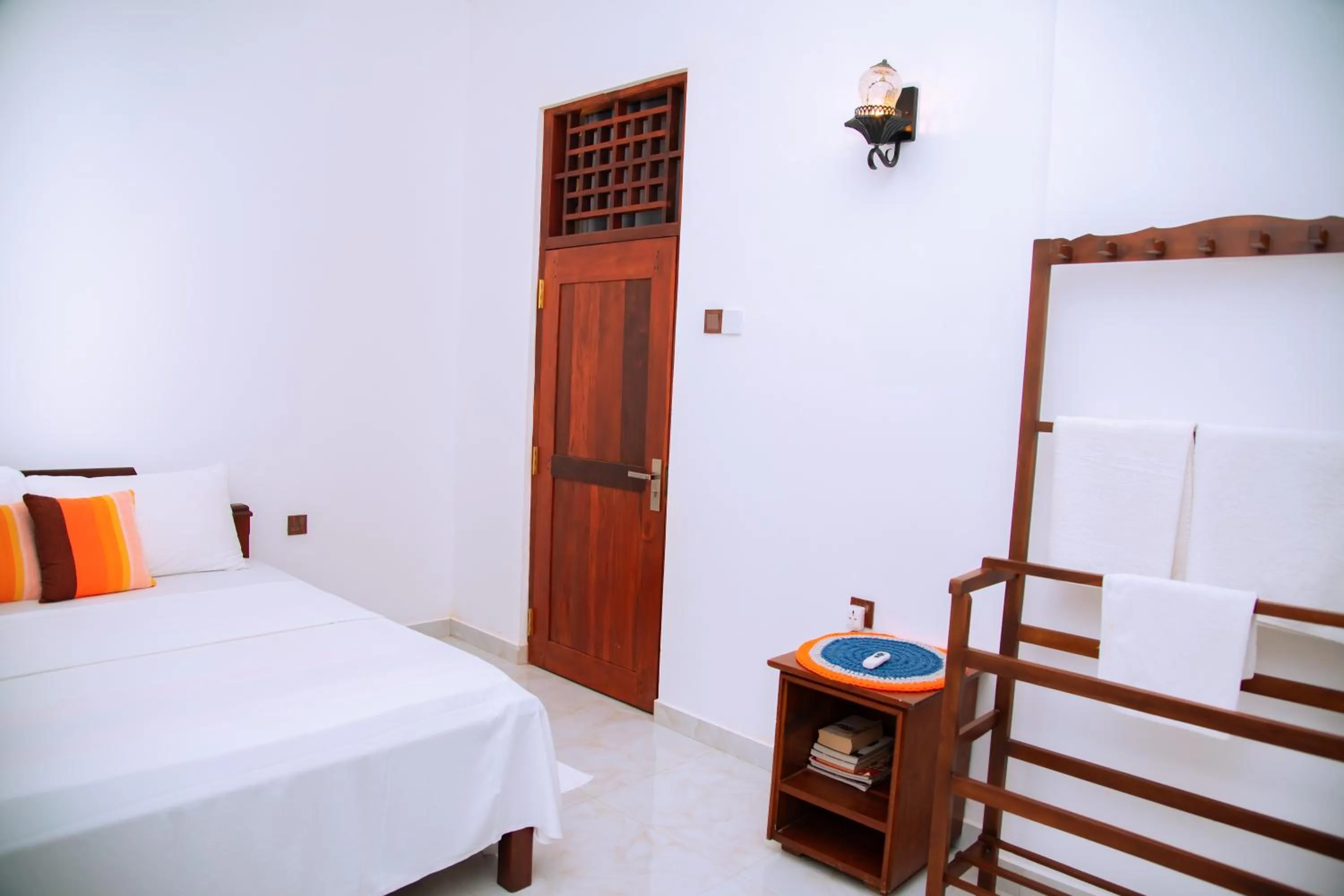 Bed in Shadow Surf Bay