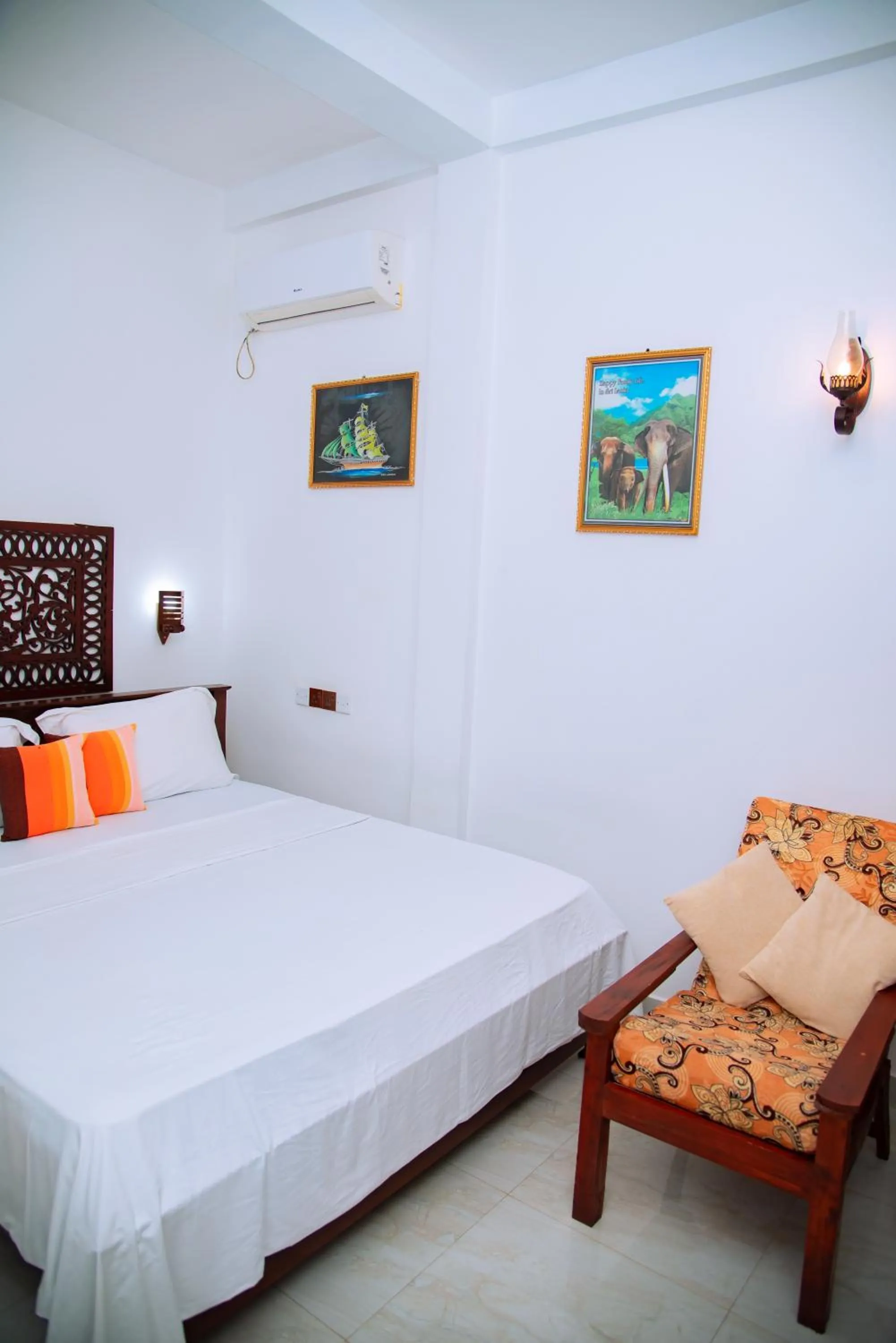 Bed in Shadow Surf Bay