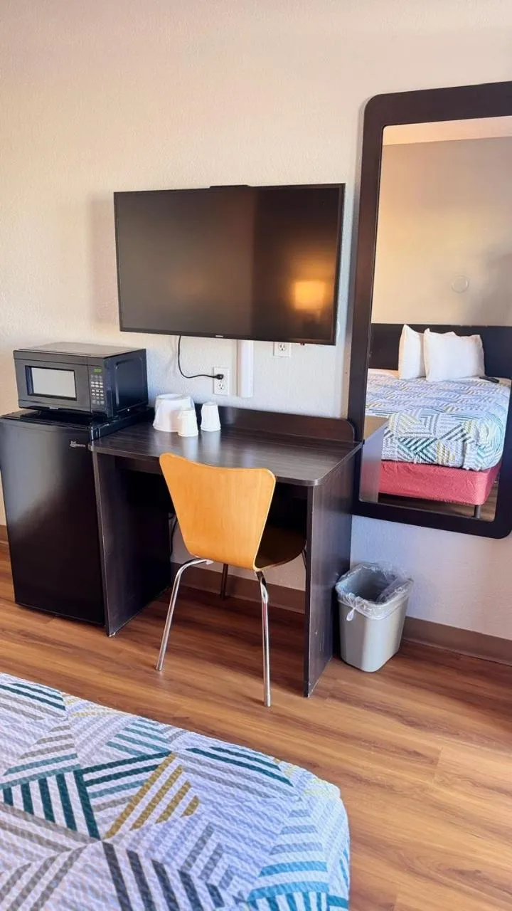 Bed in Motel 6-Grants, NM