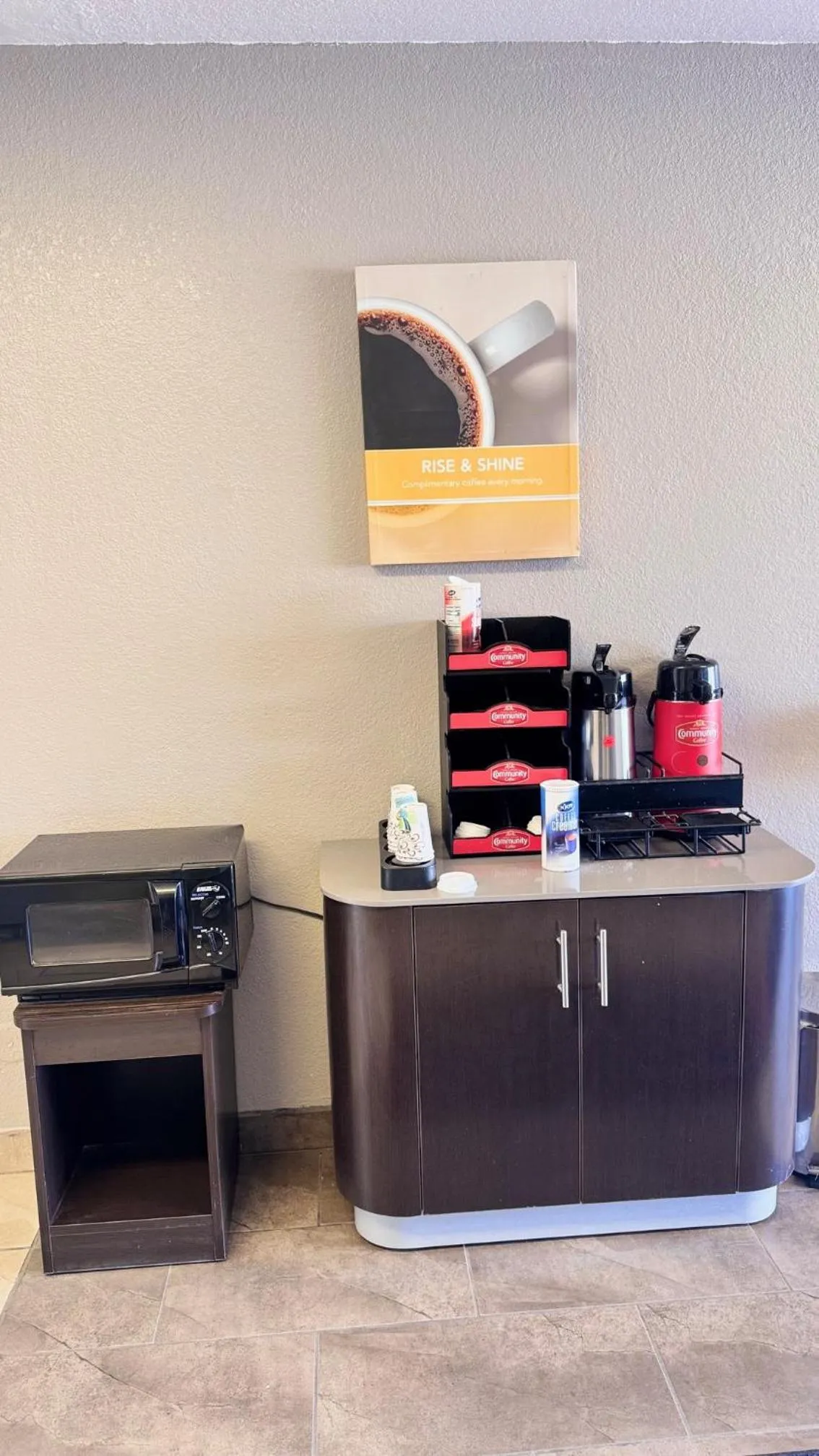 Coffee/tea facilities in Motel 6-Grants, NM