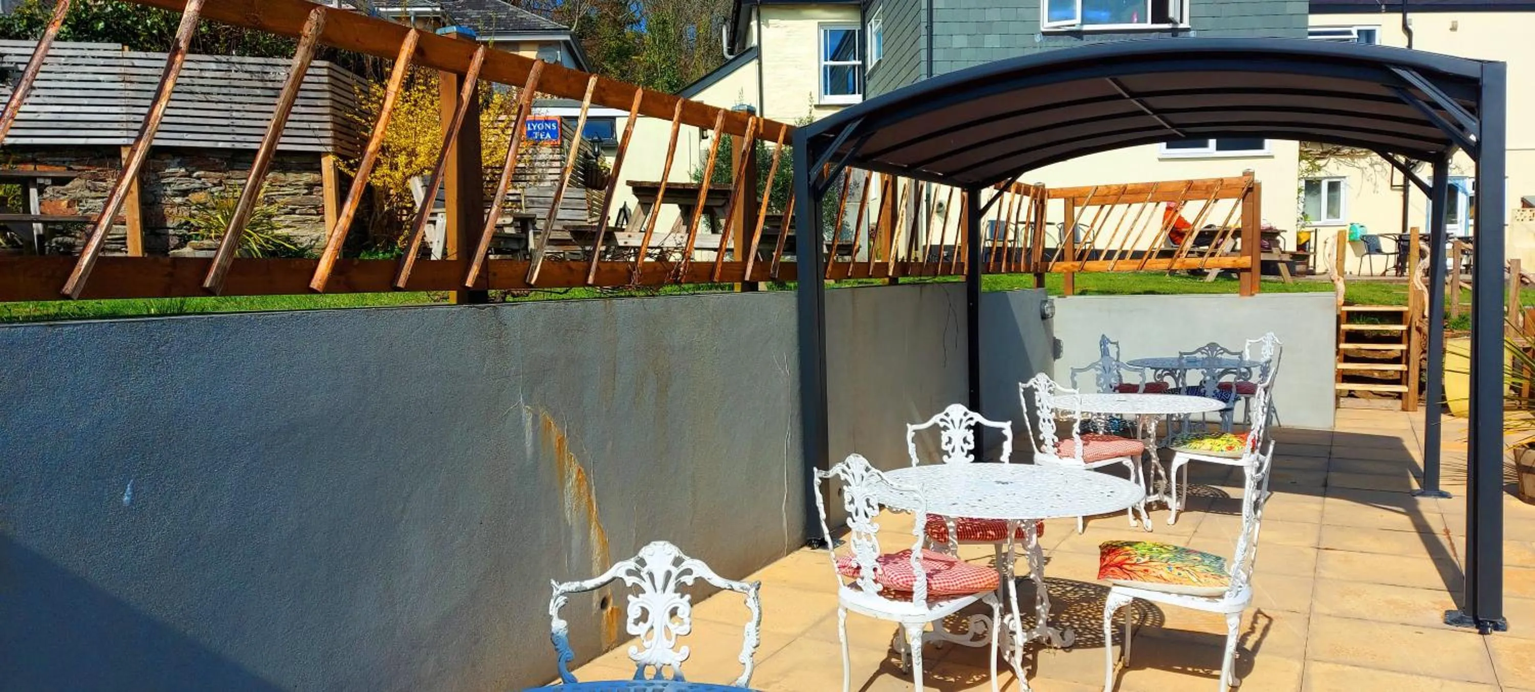 Garden in Sportsmans Valley Hotel