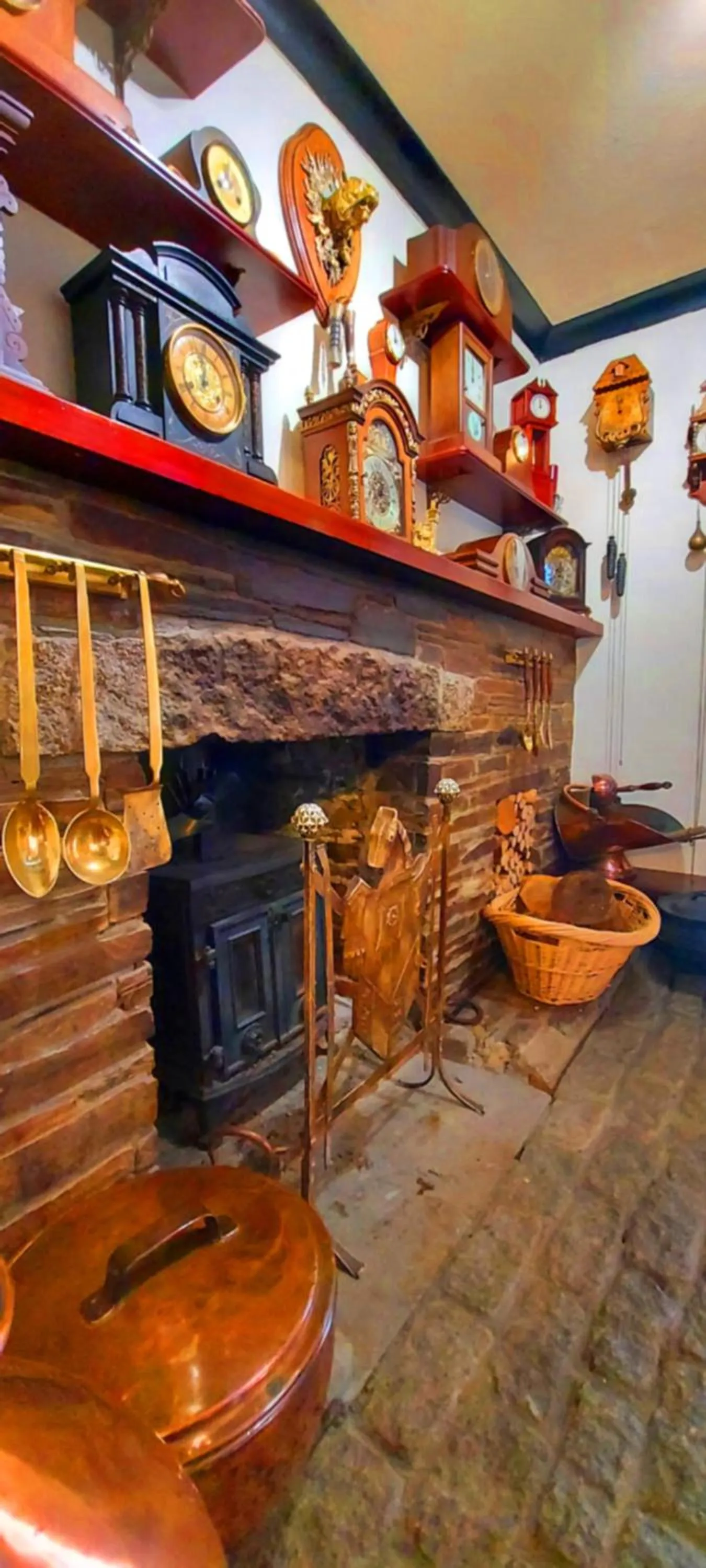 Lounge or bar in Sportsmans Valley Hotel