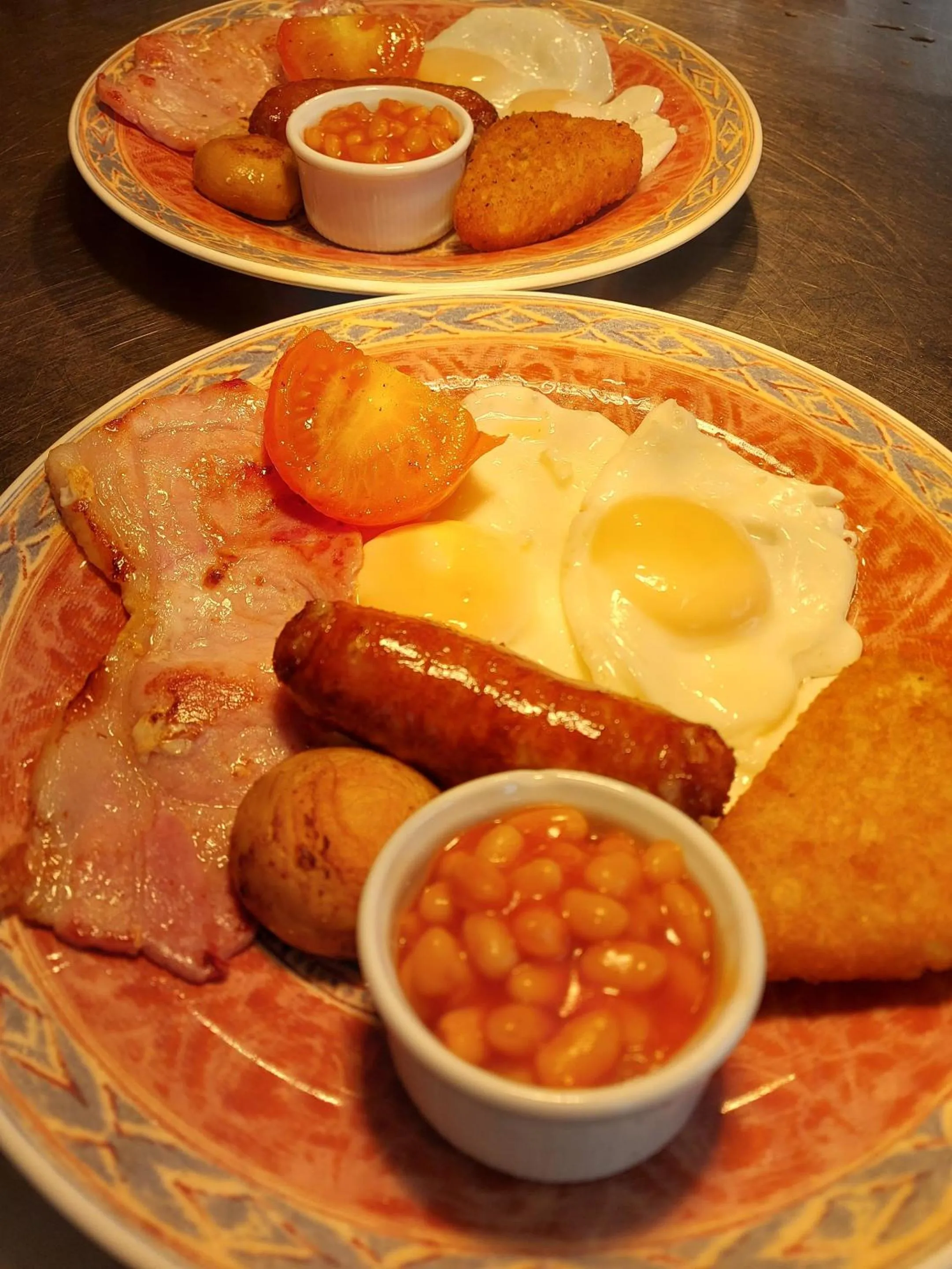 Food and drinks in Sportsmans Valley Hotel