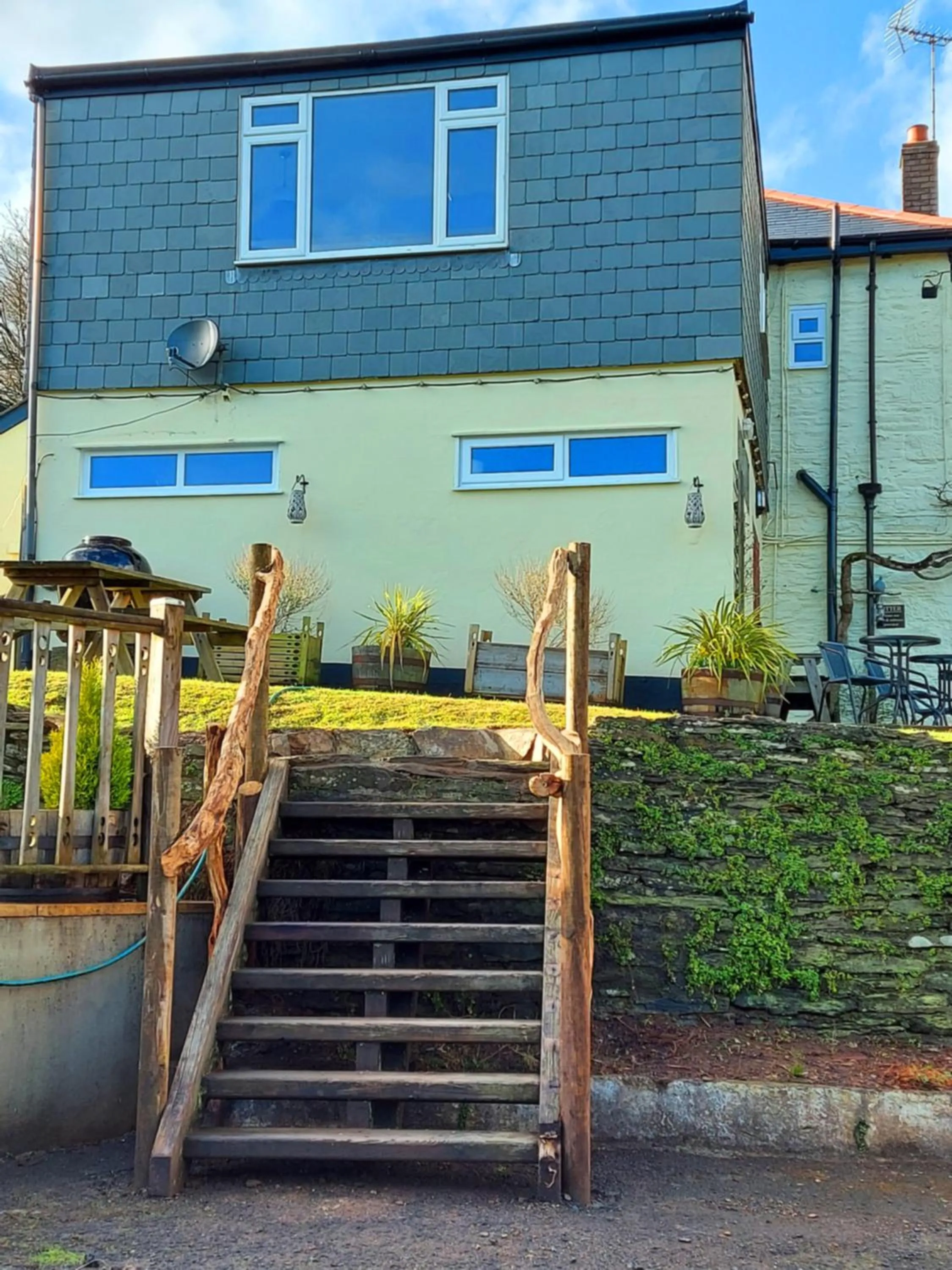 Garden in Sportsmans Valley Hotel