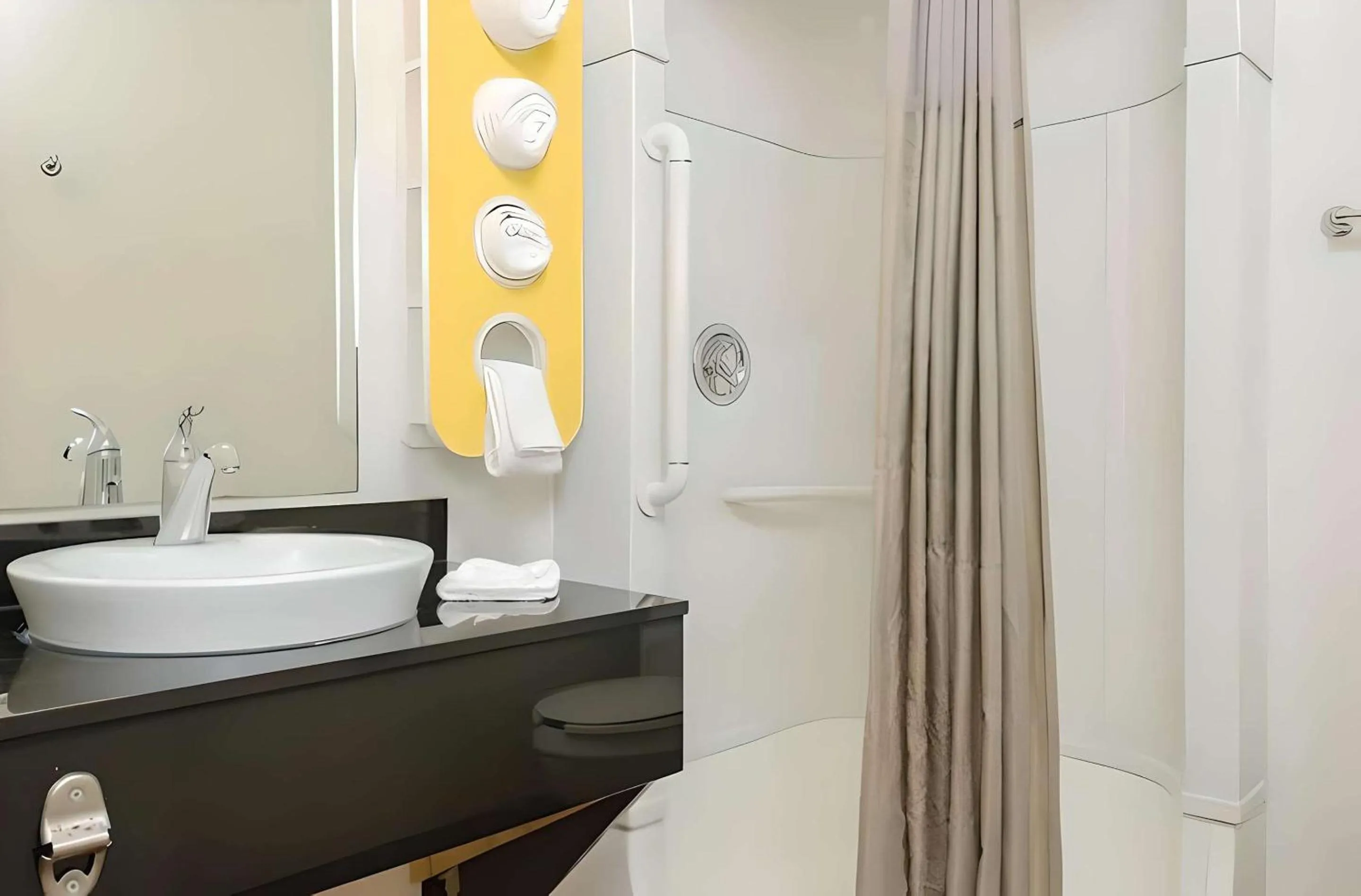 Bedroom, Bathroom in Motel 6-Turlock, CA