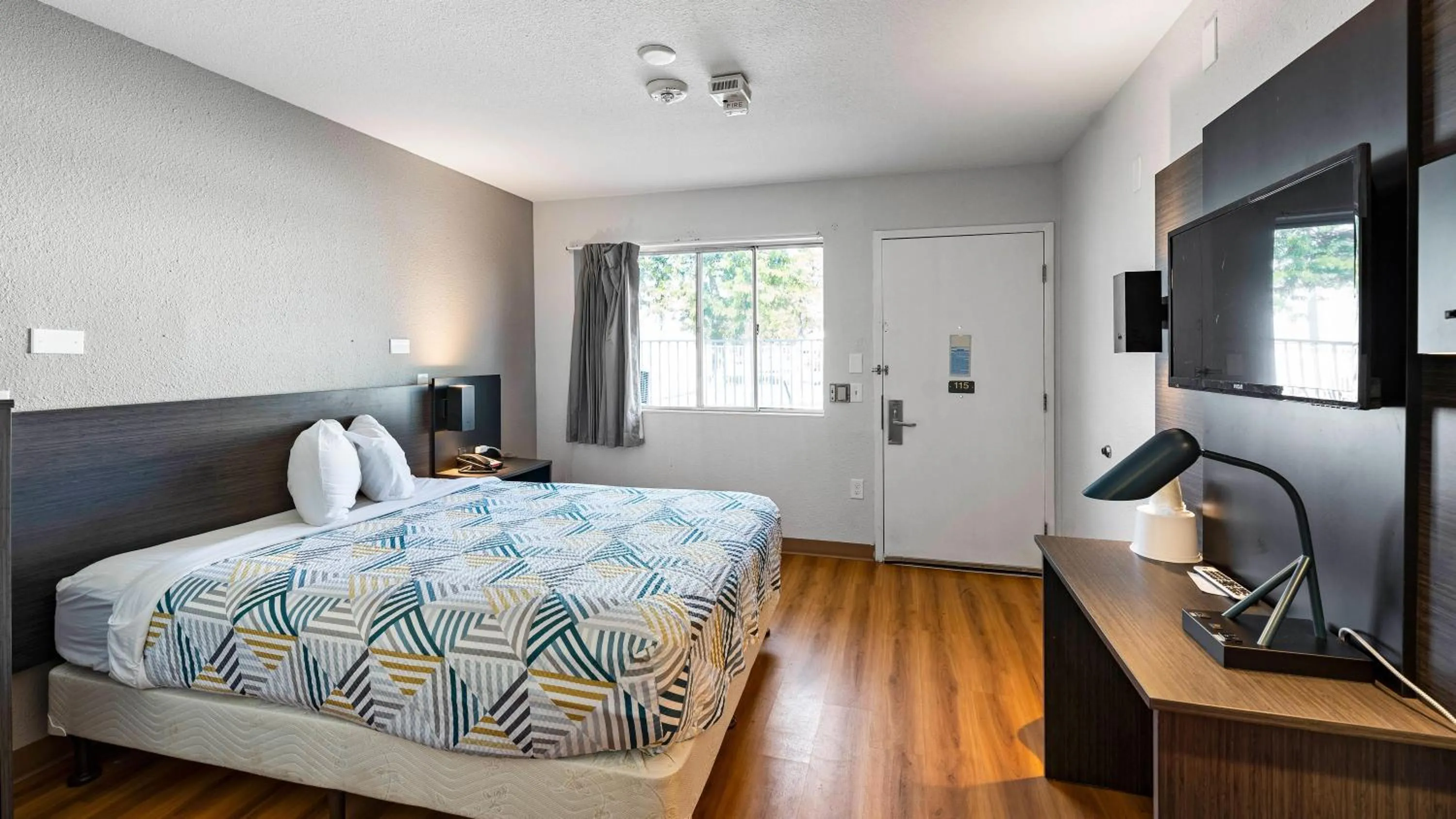 Bedroom, Bed in Motel 6-Kalispell, MT