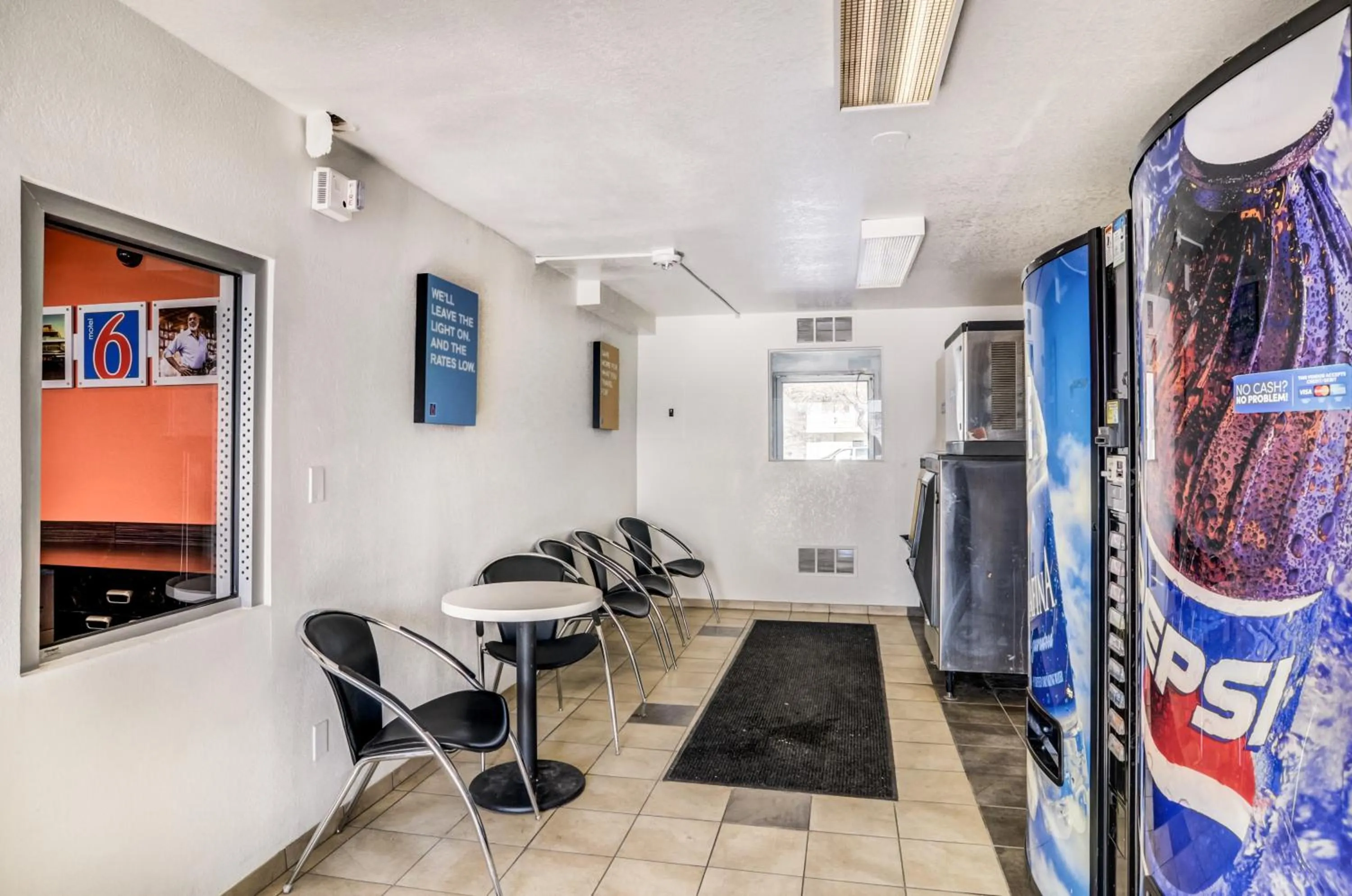 Lobby or reception in Motel 6 Fort Collins, CO