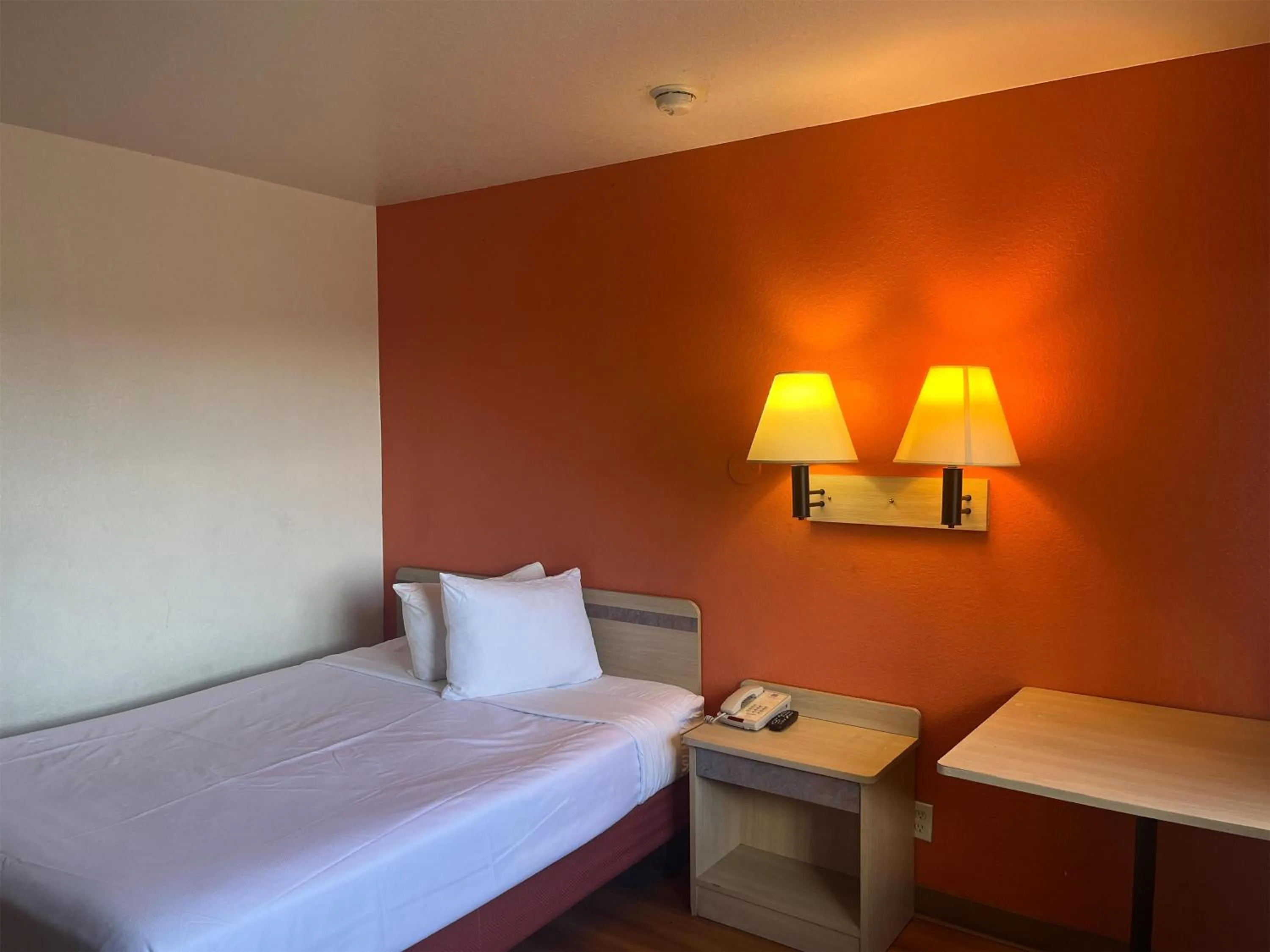 Bedroom, Bed in Motel 6 Fort Collins, CO