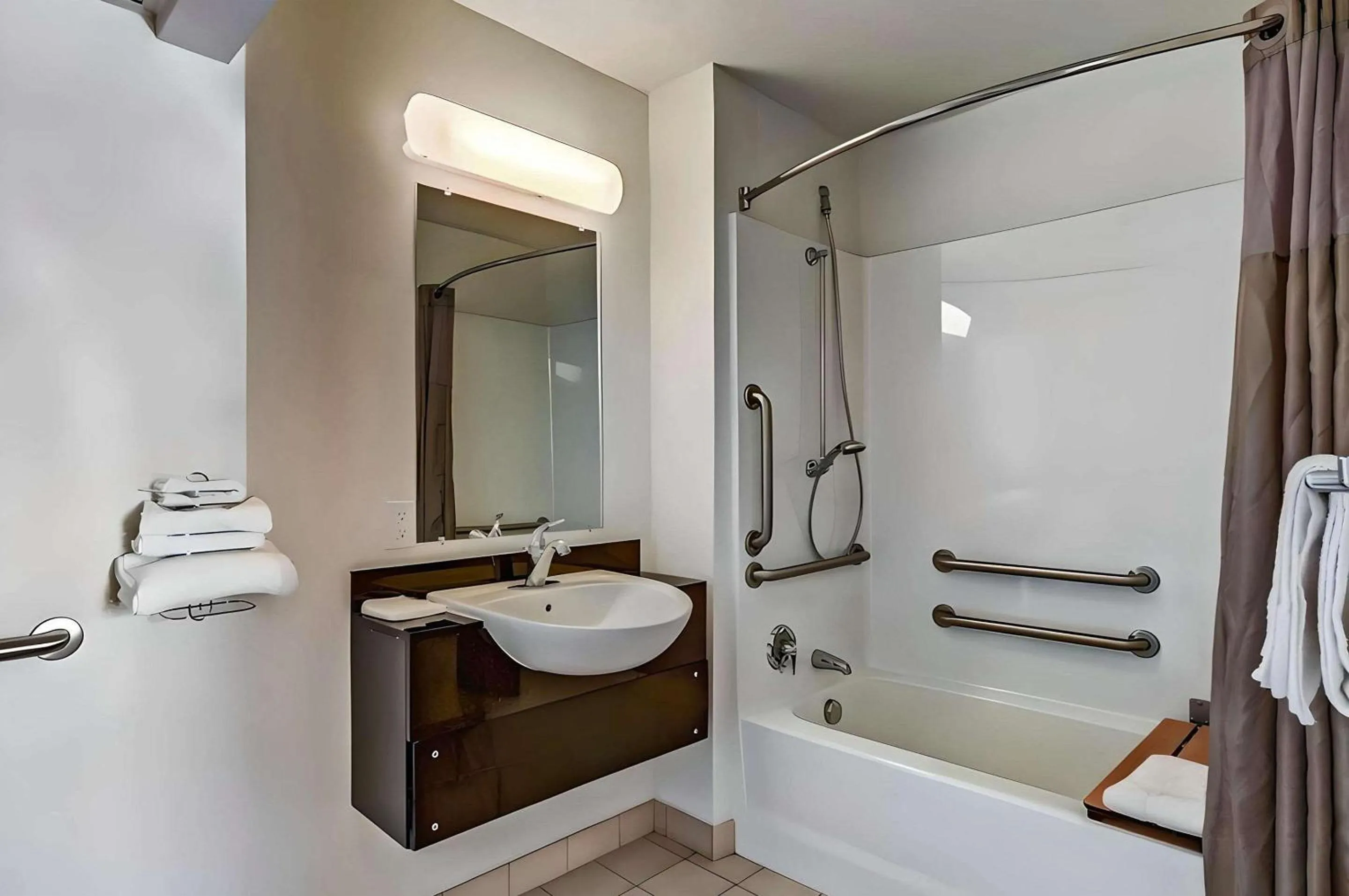 Bedroom in Park Inn by Radisson, Fort Collins